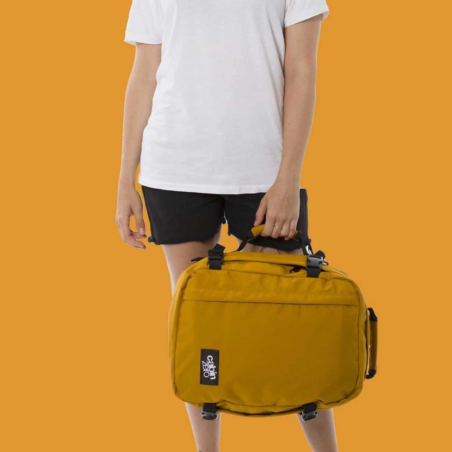 Cabin Zero zaino 28L da viaggio in tessuto "Classic" Giallo CZ08.1309 ORANGE CHILL