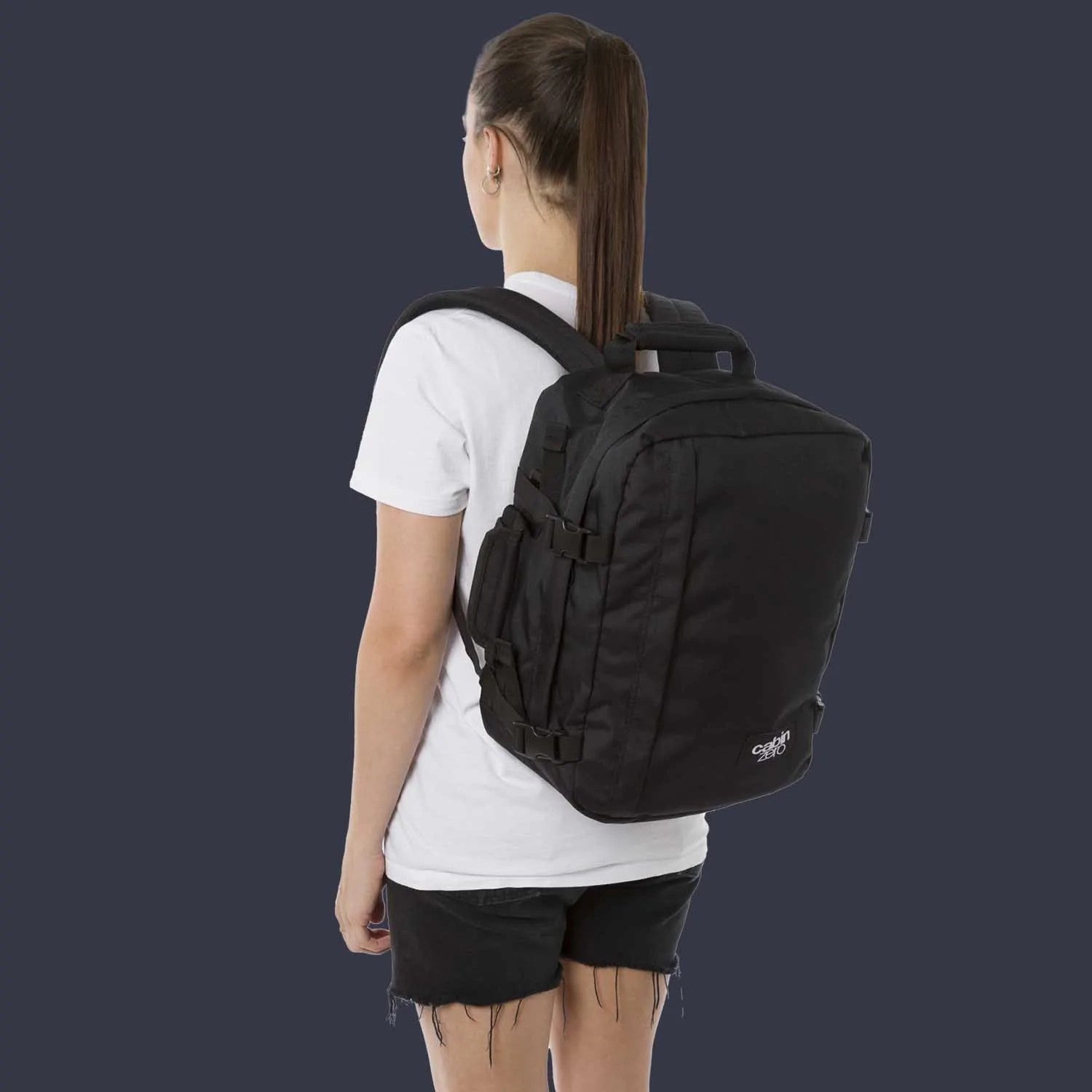 Cabin Zero zaino 28L da viaggio in tessuto "Classic" Nero CZ08.1201 ABSOLUTE BLACK