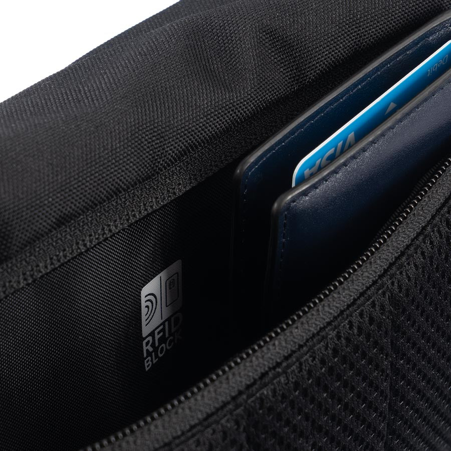 Cabin Zero marsupio in tessuto "Hip Pack" Nero CZ20.1201 ABSOLUTE BLACK