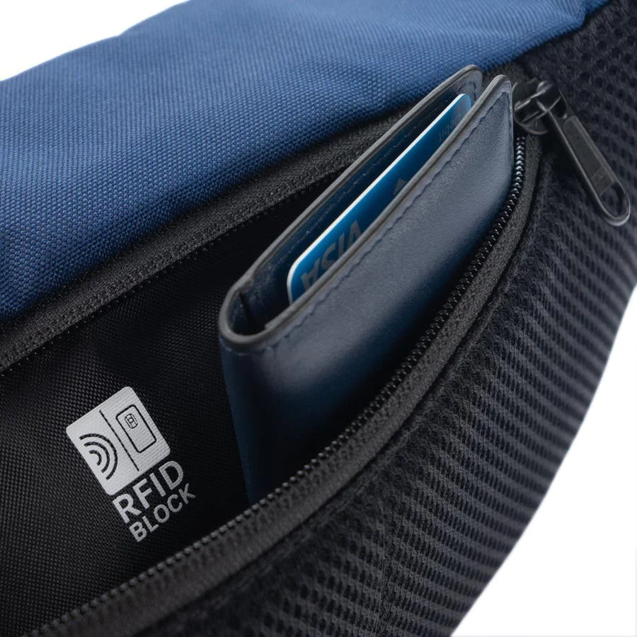 Cabin Zero marsupio in tessuto "Hip Pack" Blu CZ20.1205 NAVY