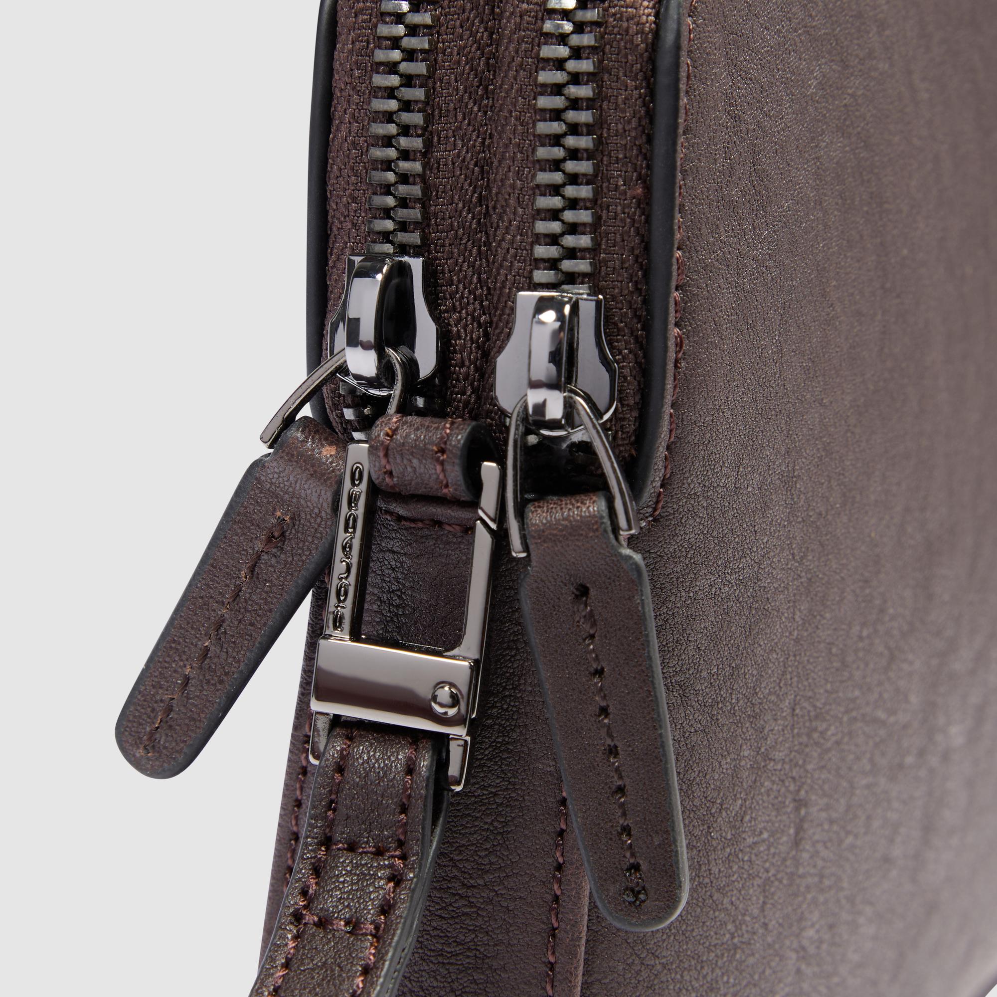 Piquadro pochette in pelle "Black Square" Marrone AC3944B3R.TM