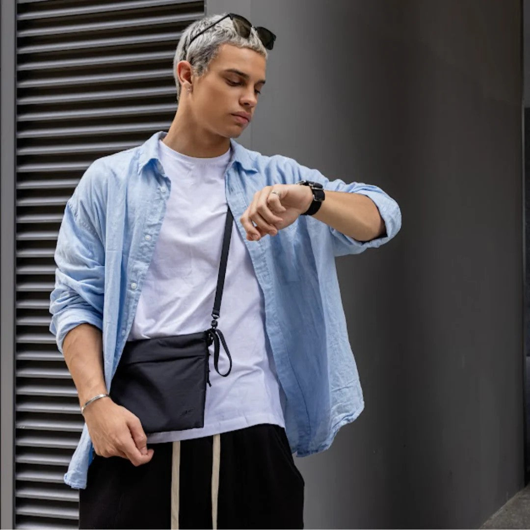 Cabin Zero pochette in tessuto "Classic" Nero CZ40.1201 ABSOLUTE BLACK