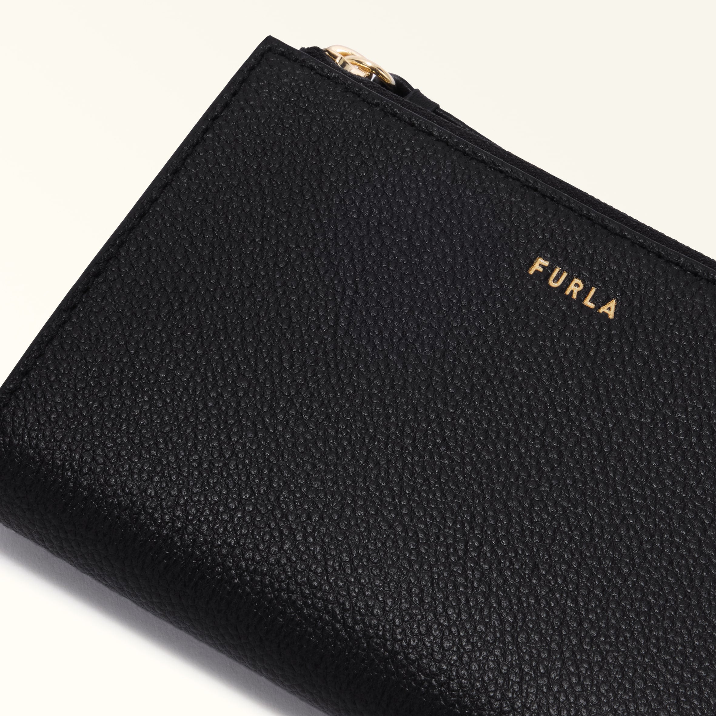 Furla porta documenti in pelle "Furla Goccia" Nero WP00470.O6000 NERO