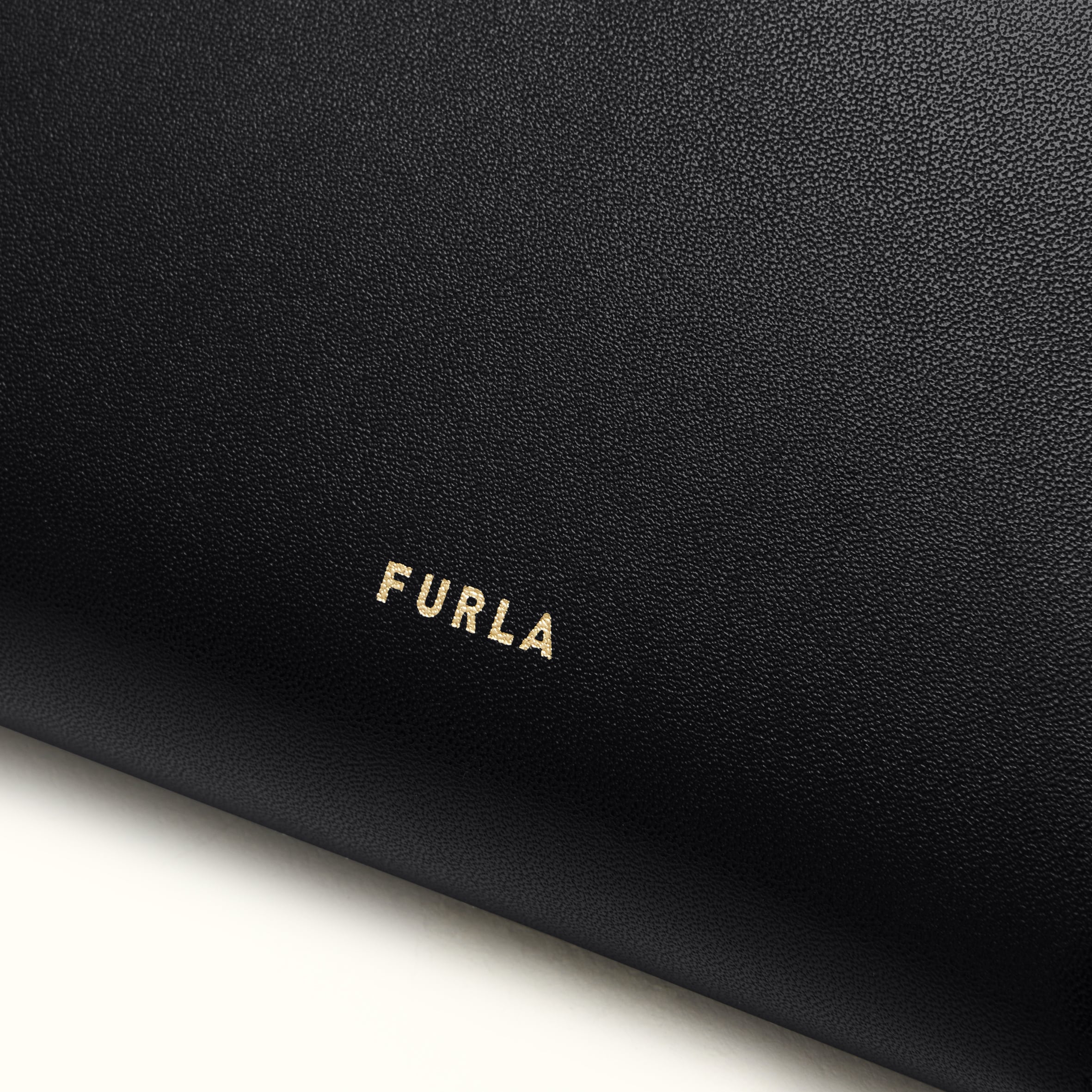 Furla portafogli in pelle "Dots" Nero WP00541.O6000 NERO