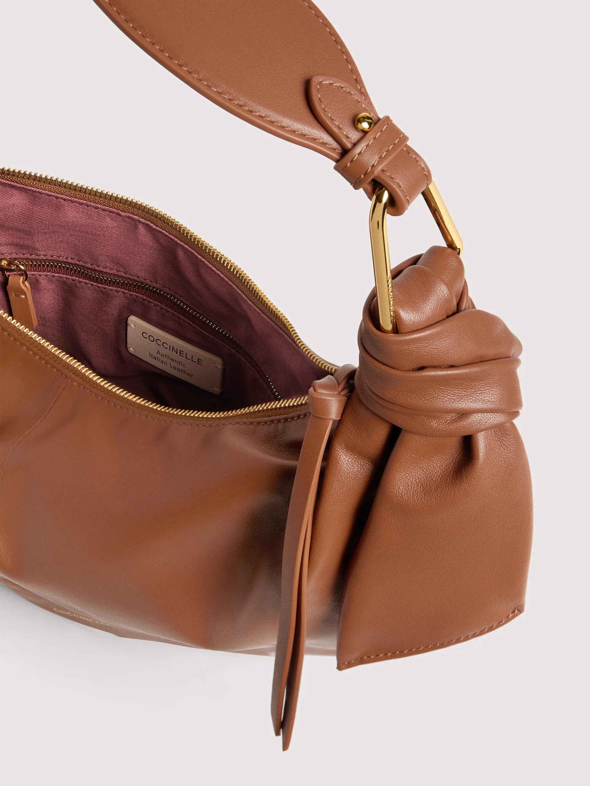 Coccinelle borsa a spalla in pelle "Furoshiki" Cuoio E1U1A130201.W11 COGNAC