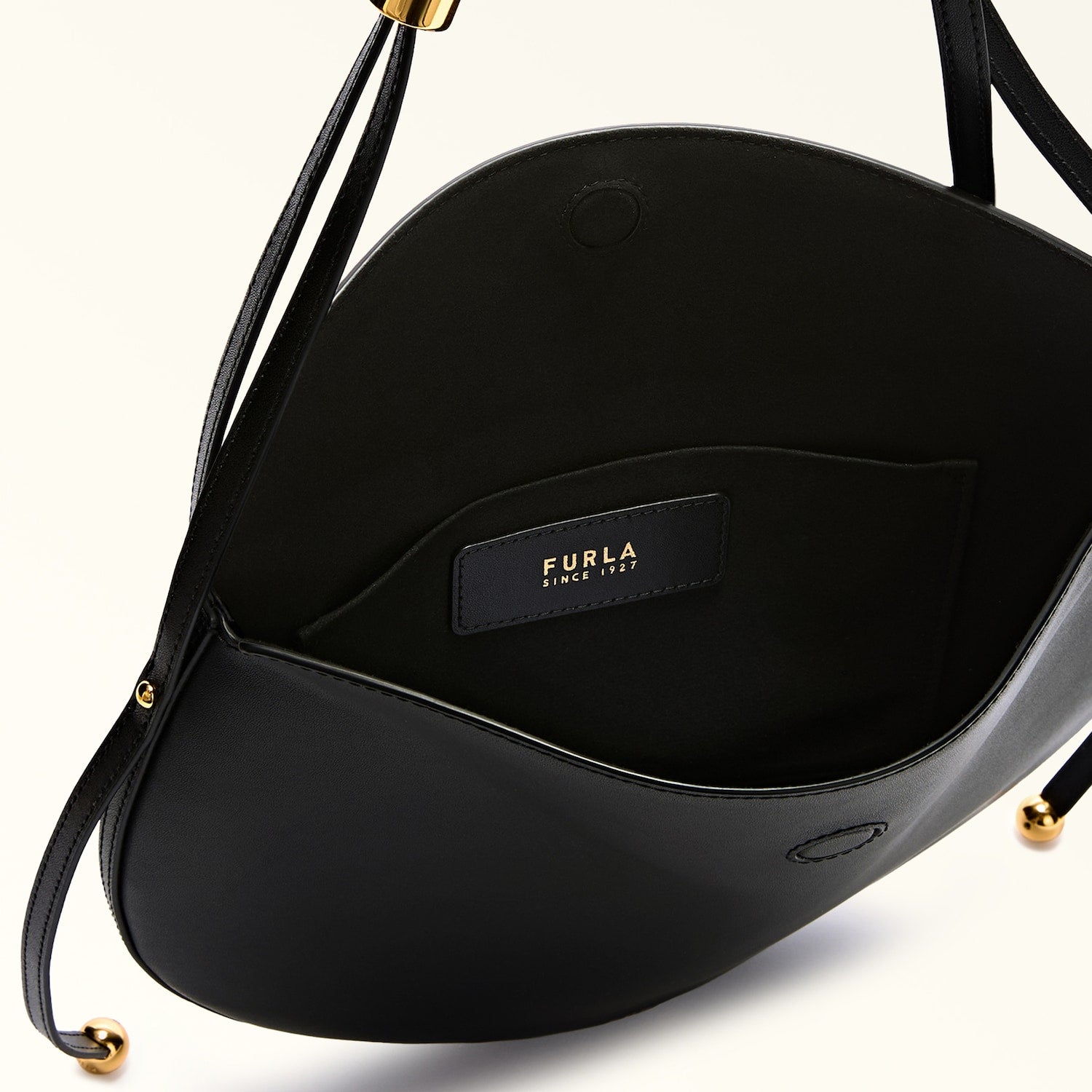 Furla borsa a spalla in pelle "Moonstone" Nero WB01868.O6000 NERO