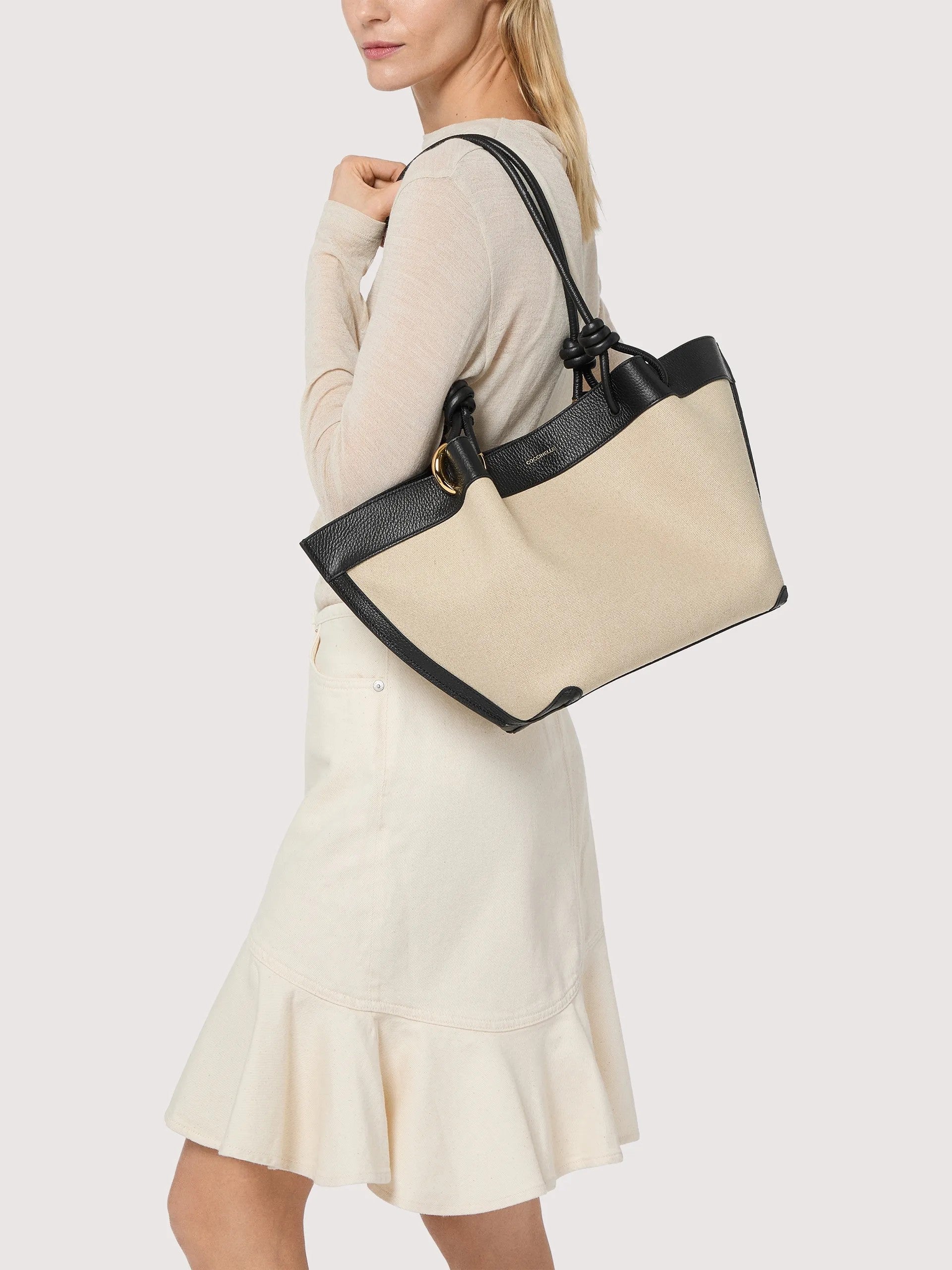 Coccinelle borsa shopping intessuto e pelle "Finn Canvas" Nero E1U06110201.846 NATURAL/NOIR