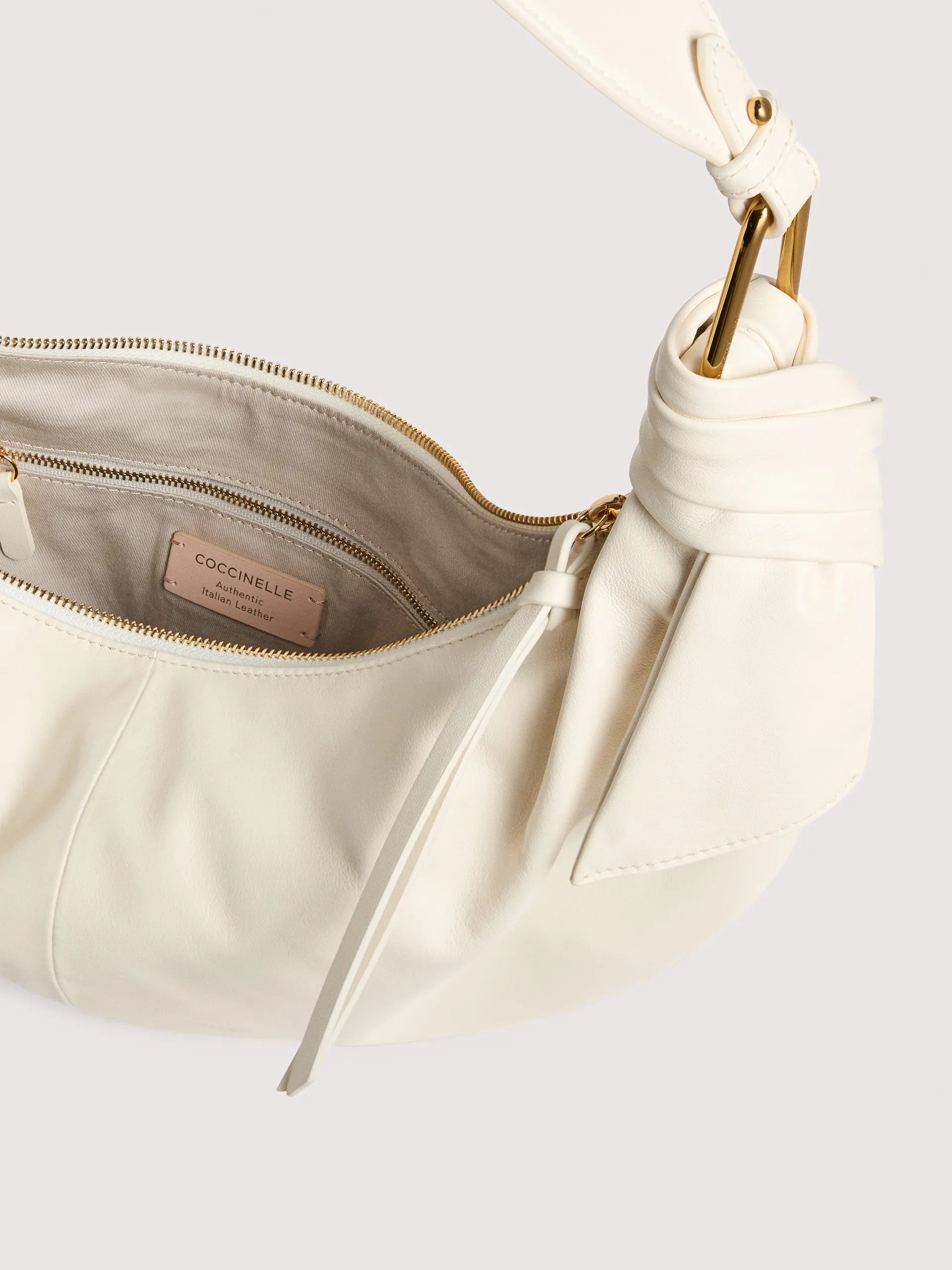 Coccinelle borsa a spalla in pelle "Furoshiki" Bianco E1U1A130201.N17 PEARL