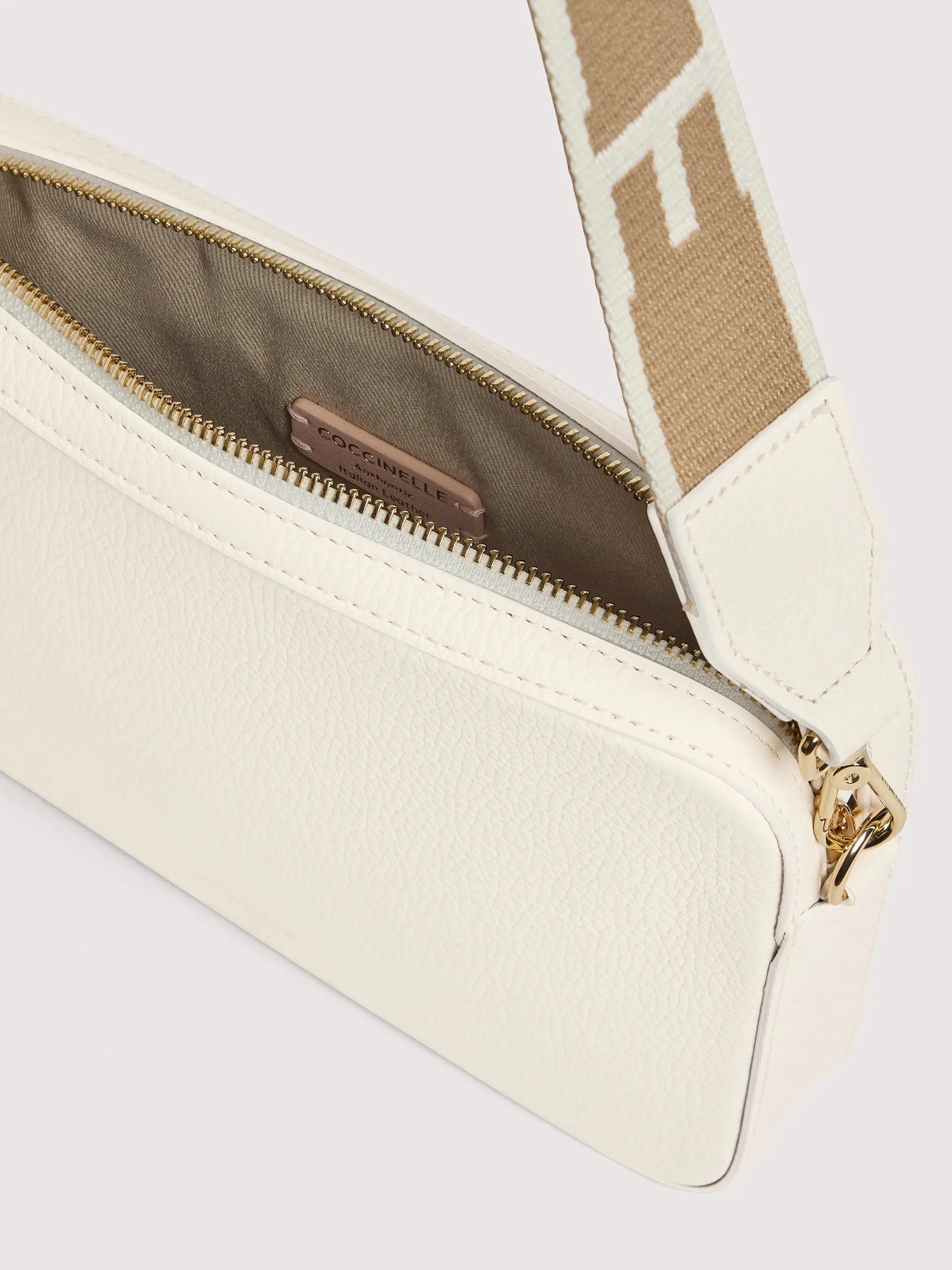 Coccinelle borsa a spalla in pelle "Tebe" Bianco E5MN5520101.N17 PEARL
