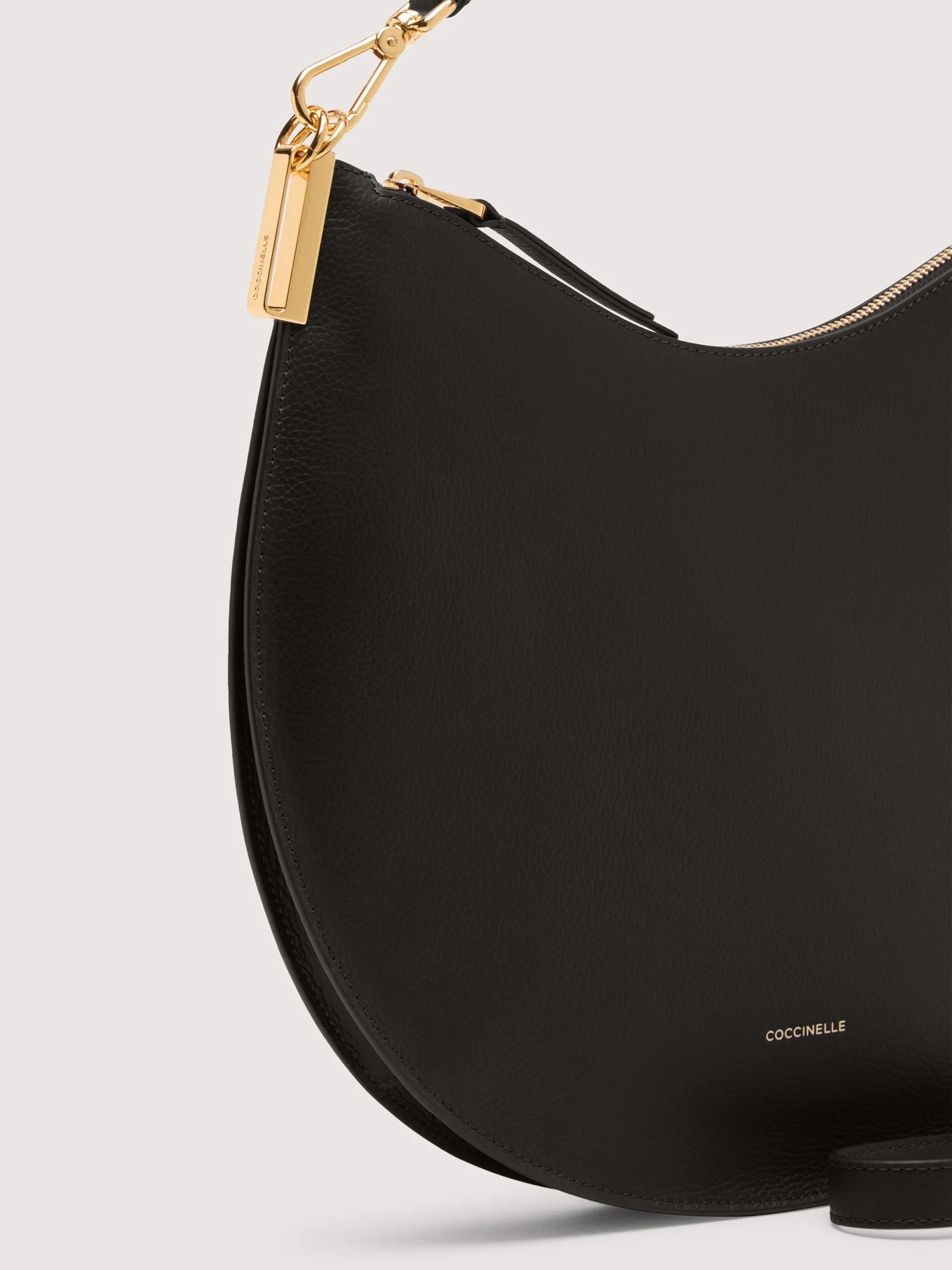Coccinelle borsa a spalla in pelle "Sunup" Nero E1QKF130201.613 NOIR/COGNAC