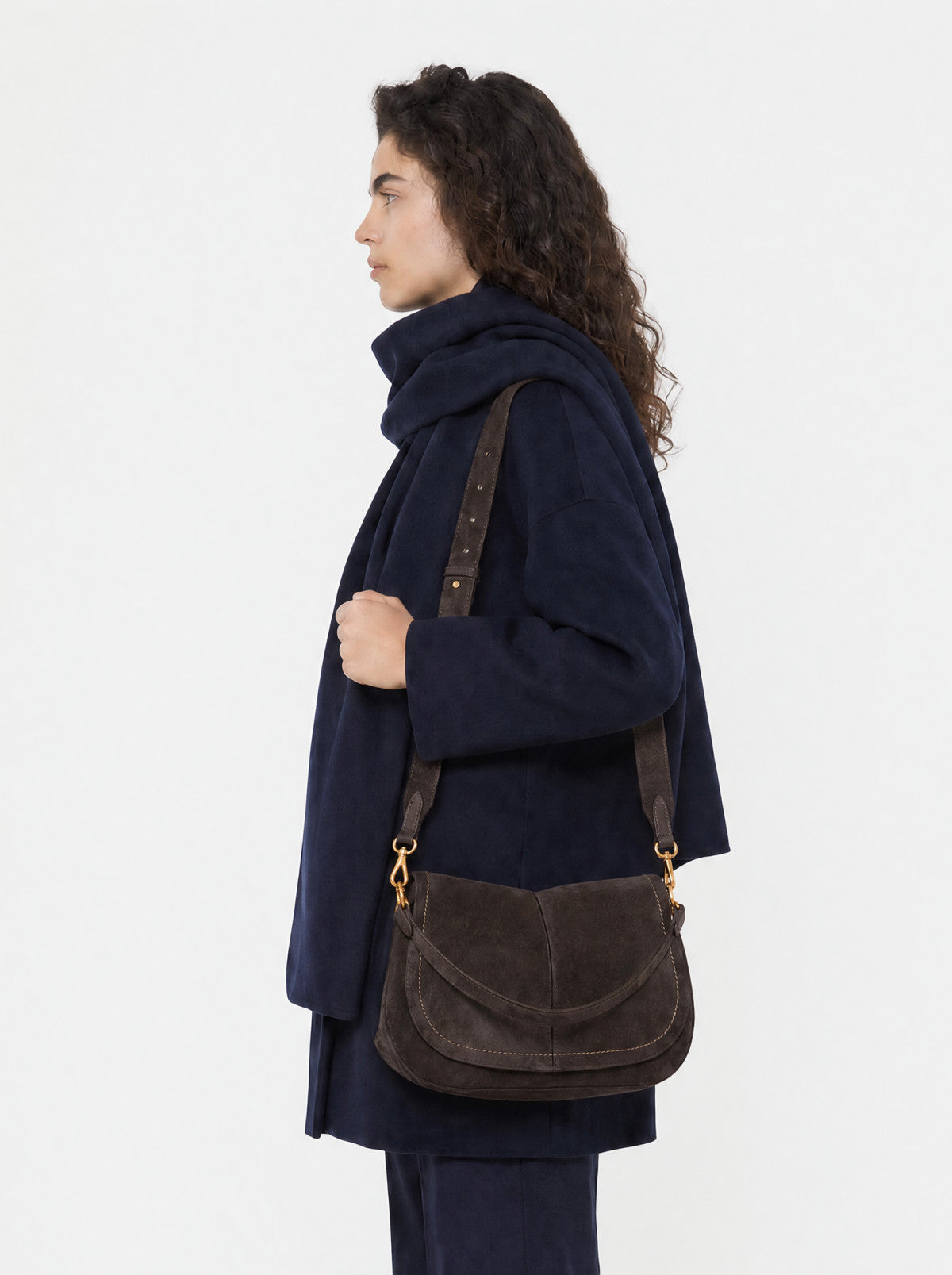 Gianni Chiarini borsa a spalla in camoscio "Helena Round" Marrone BS12619CM-PL.974 MOKA
