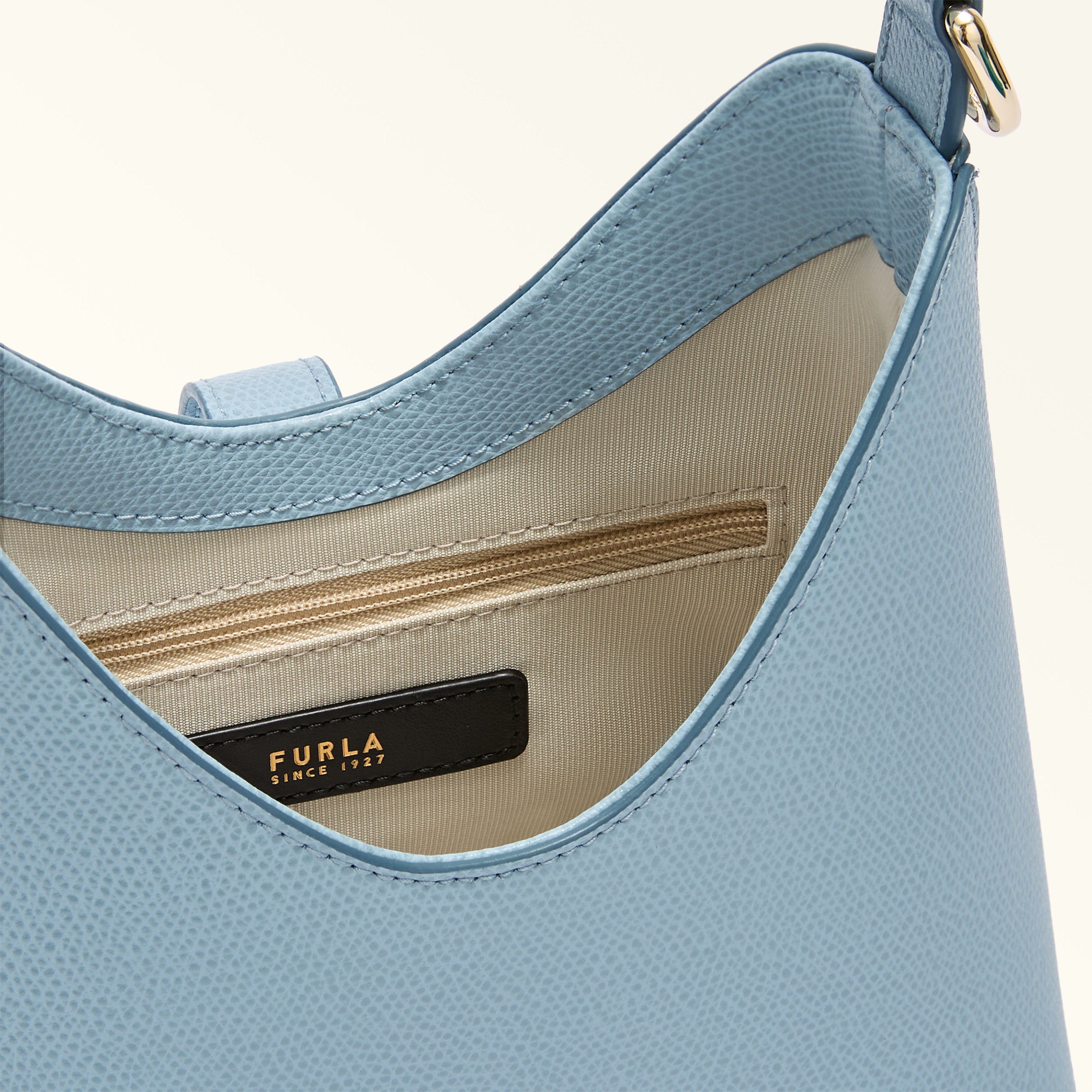 Furla borsa a mano in pelle "Iride" Azzurro WE00876.CDZ00 CARTA DA ZUCCHER