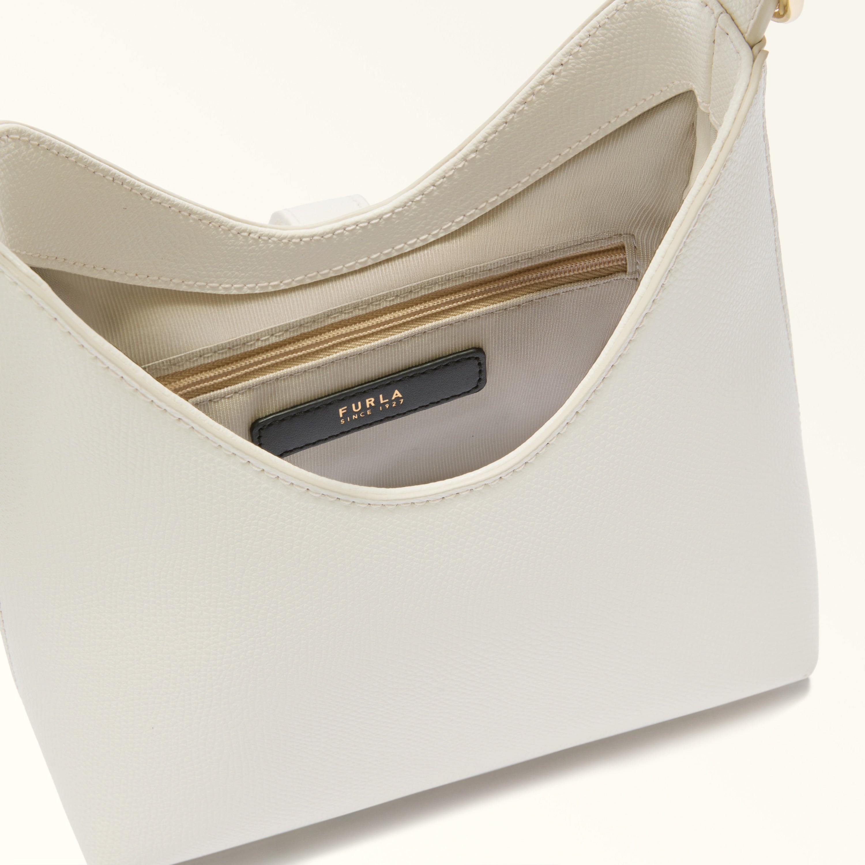 Furla borsa a spalla in pelle "Iride" Avorio WE00820.PNN00 PANNA