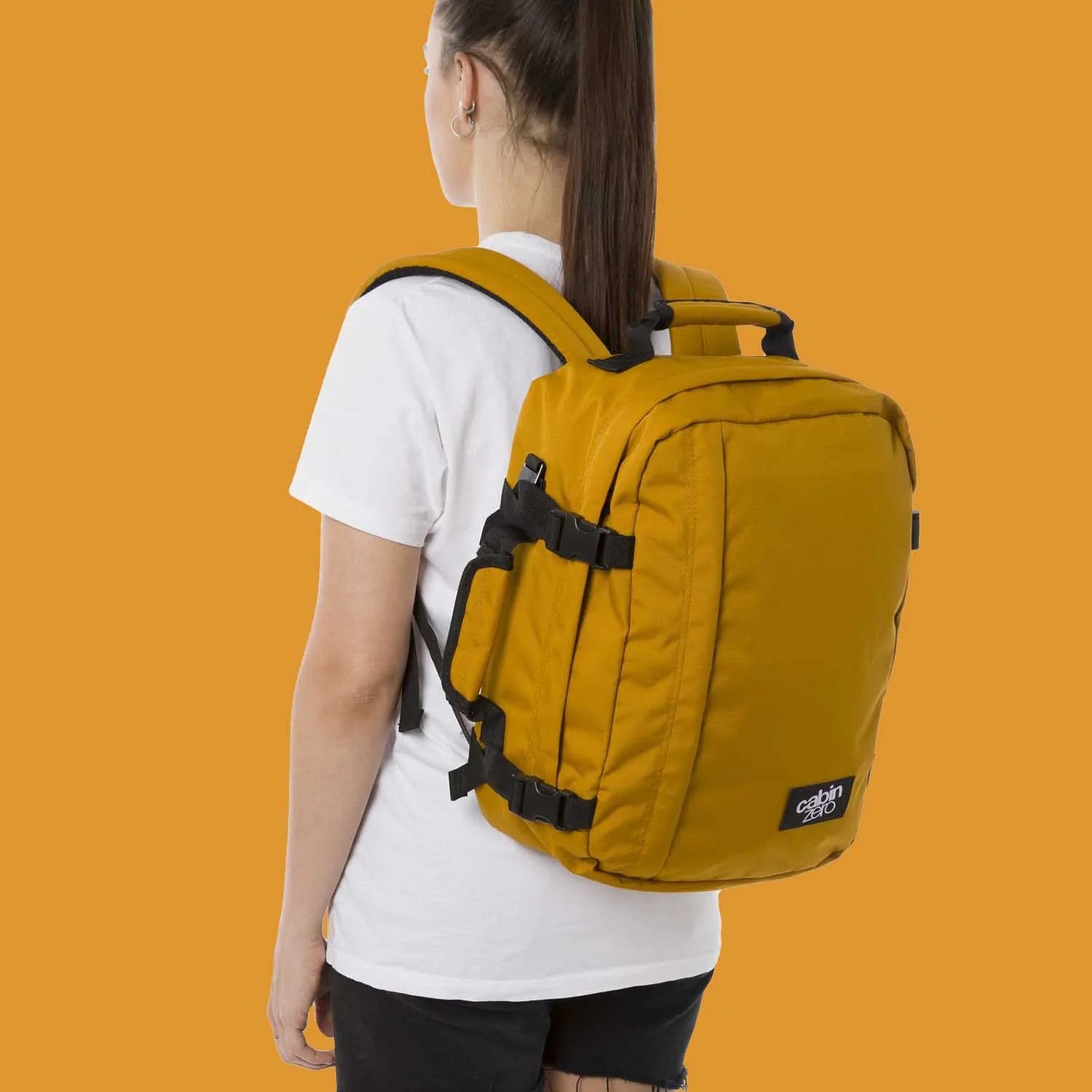 Cabin Zero zaino 28L da viaggio in tessuto "Classic" Giallo CZ08.1309 ORANGE CHILL