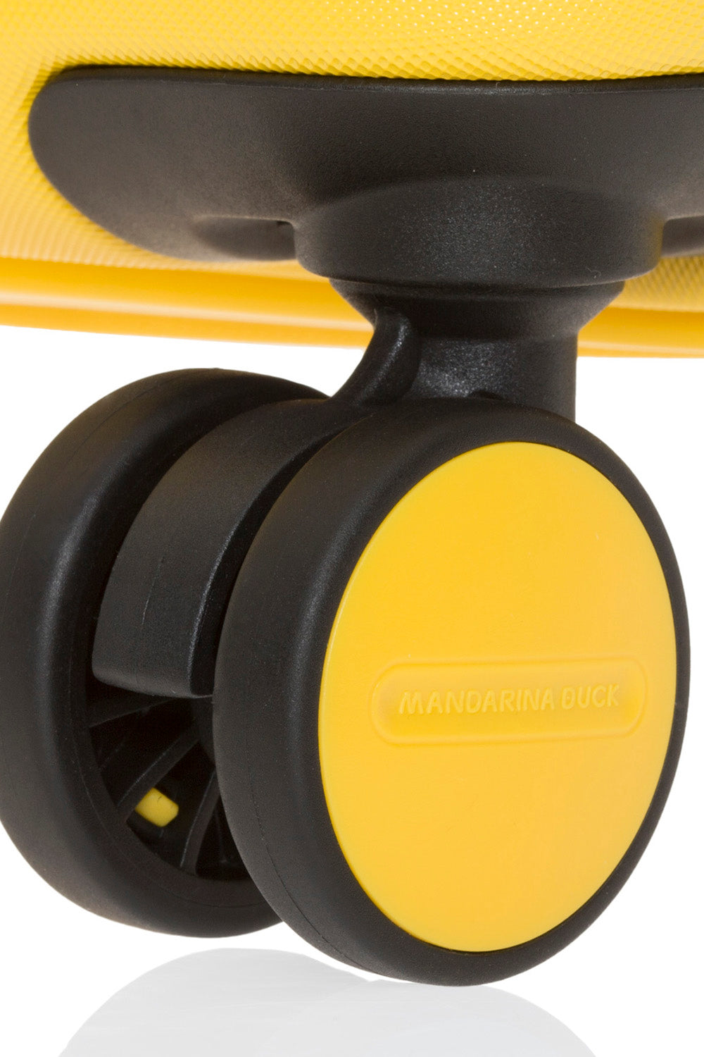 Mandarina Duck trolley medio in policarbonato "Logoduck" Giallo SZV32.05J DUCK YELLOW