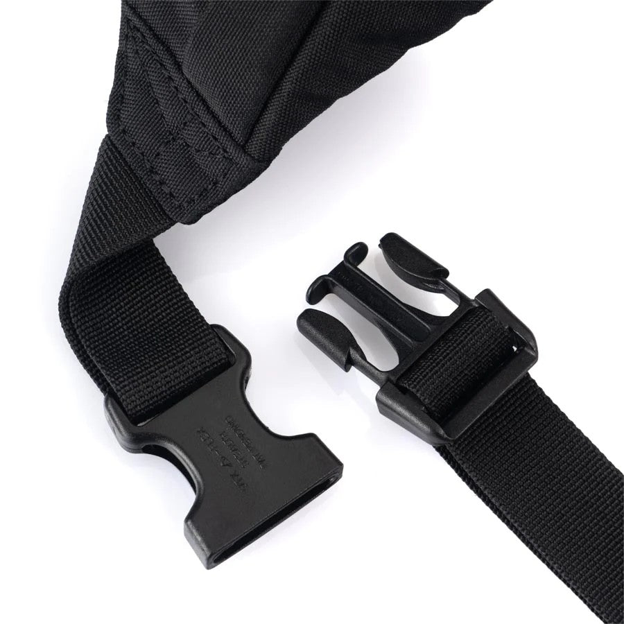 Cabin Zero marsupio in tessuto "Hip Pack" Nero CZ20.1201 ABSOLUTE BLACK