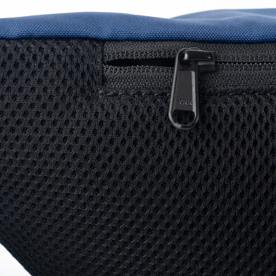 Cabin Zero marsupio in tessuto "Hip Pack" Blu CZ20.1205 NAVY
