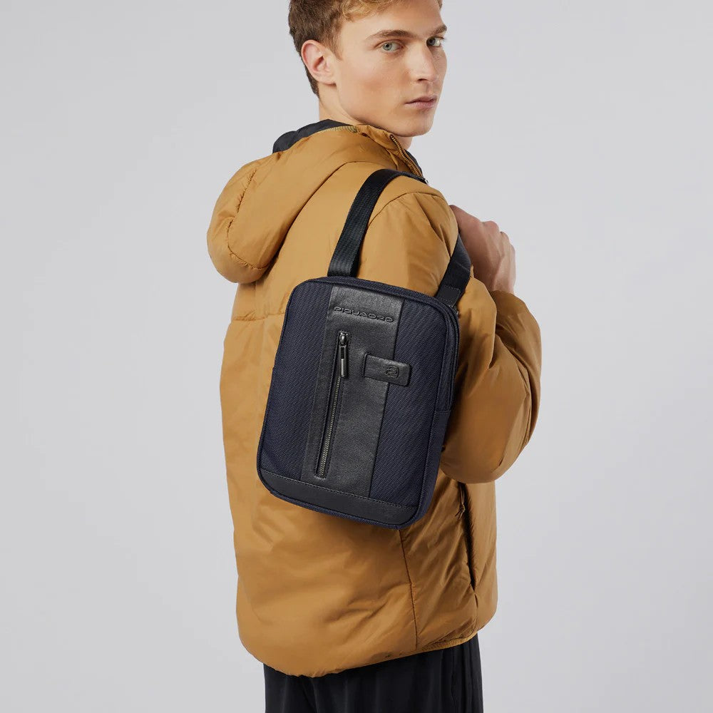 Piquadro borsello in tessuto e pelle "Brief 2 Blu CA1816BR2.BLU