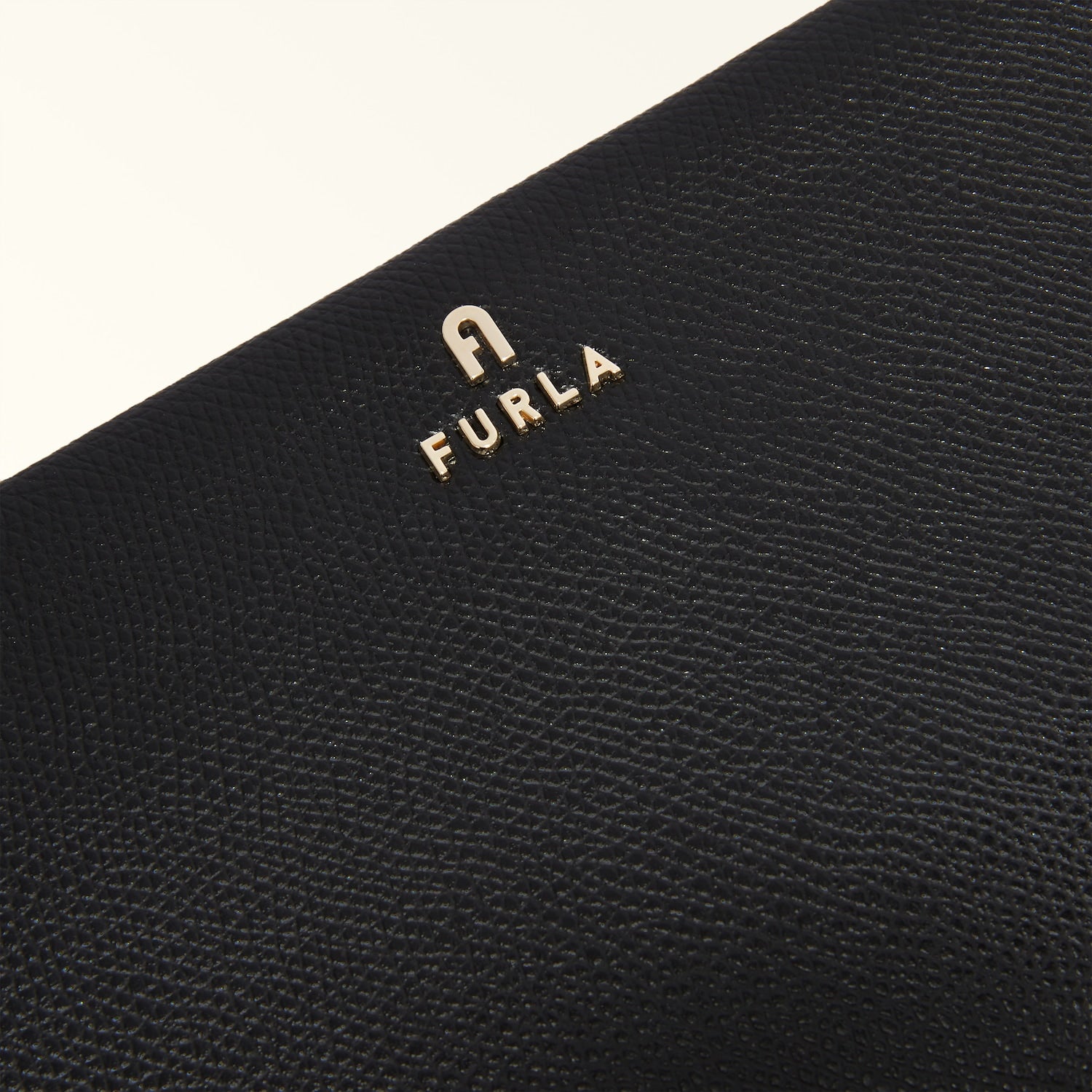 Furla borsa a tracolla in pelle "Camelia" Nero WE00528.O6000 NERO