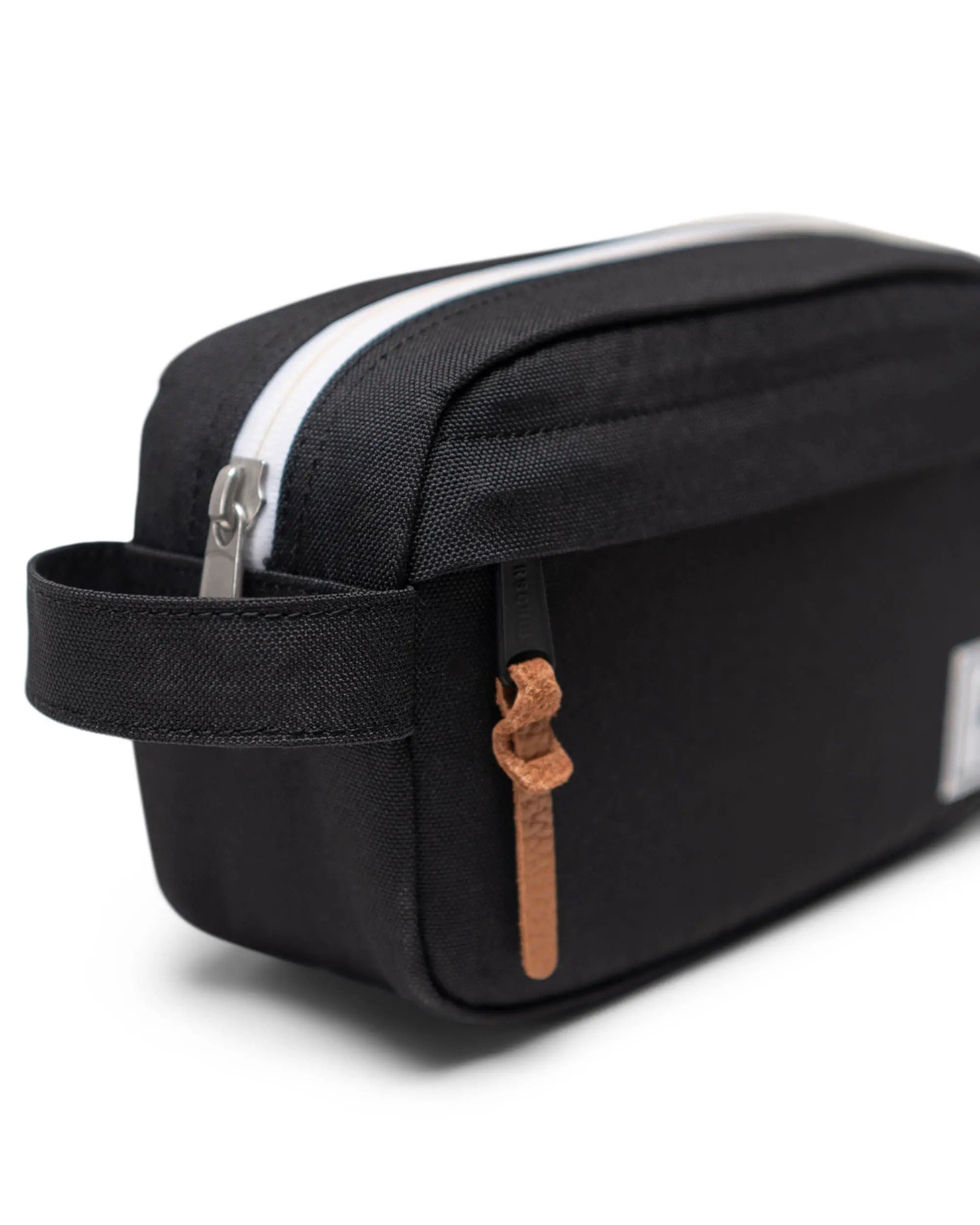 Herschel beauty case in tessuto "Chapter small travel kit" Nero CHAPTER SMALL.BLACK