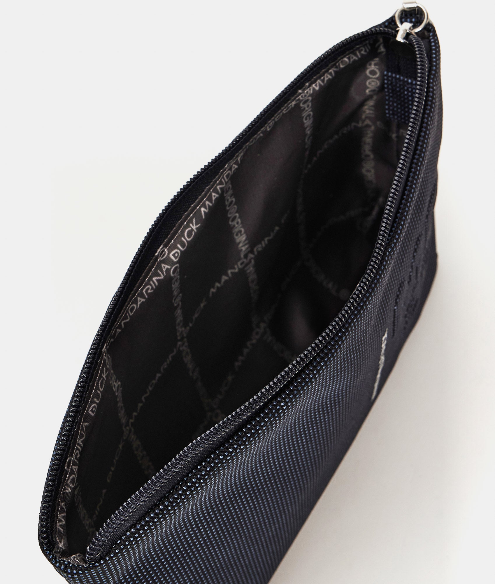 Mandarina Duck necessaire in tessuto "MD20" Blu QMMN9.A46 SCARABEO