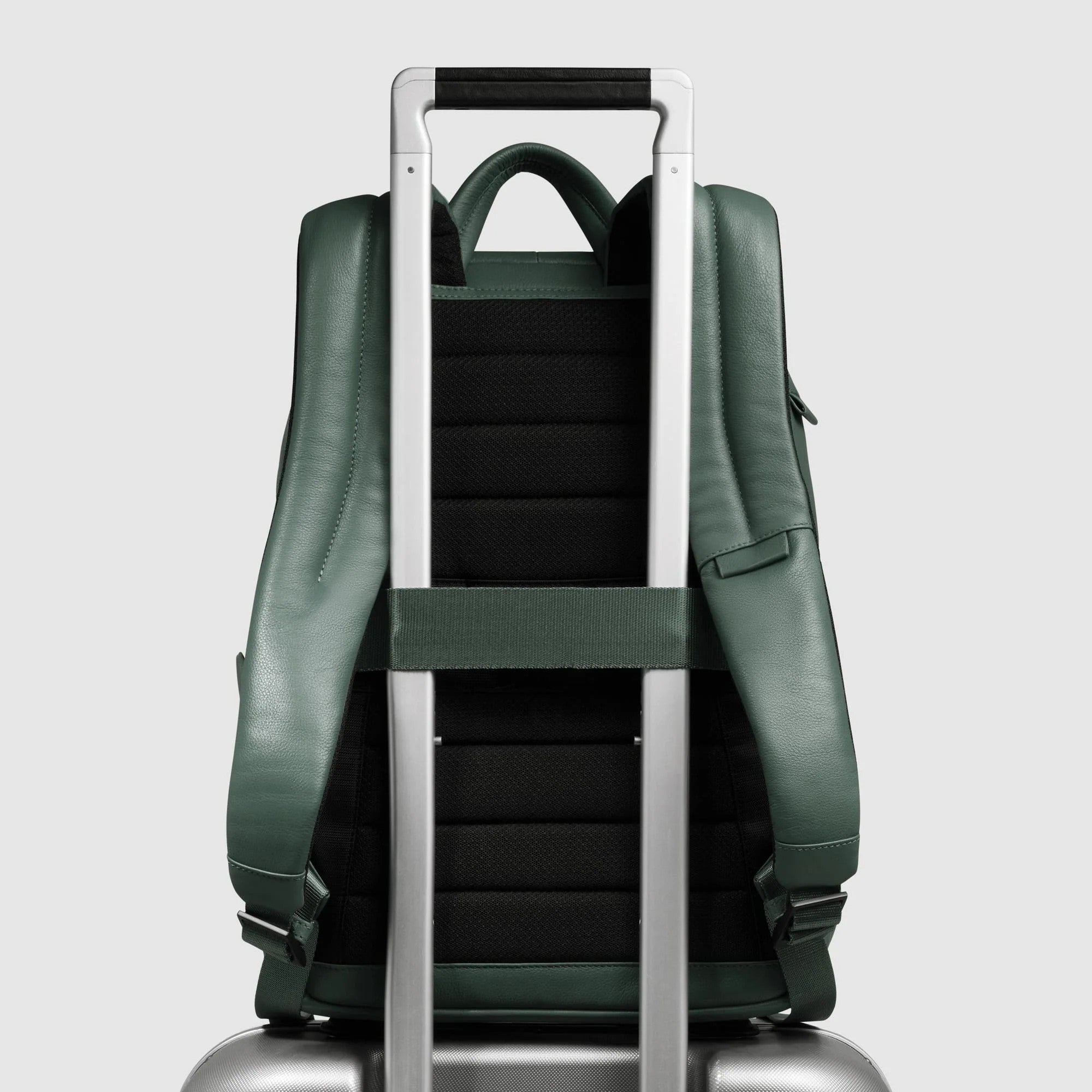 Piquadro zaino in pelle "Russel" Verde CA6765W137.VE