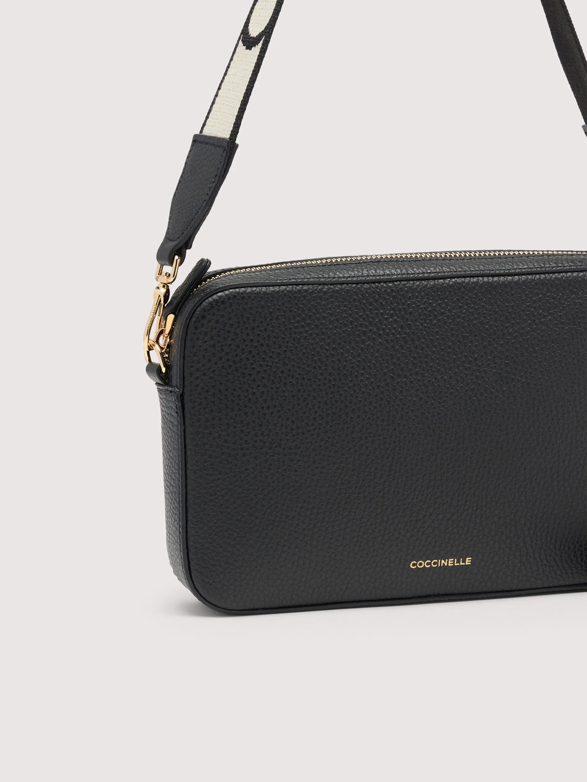 Coccinelle borsa a spalla in pelle "Tebe" Nero E5MN5520101.001 NOIR