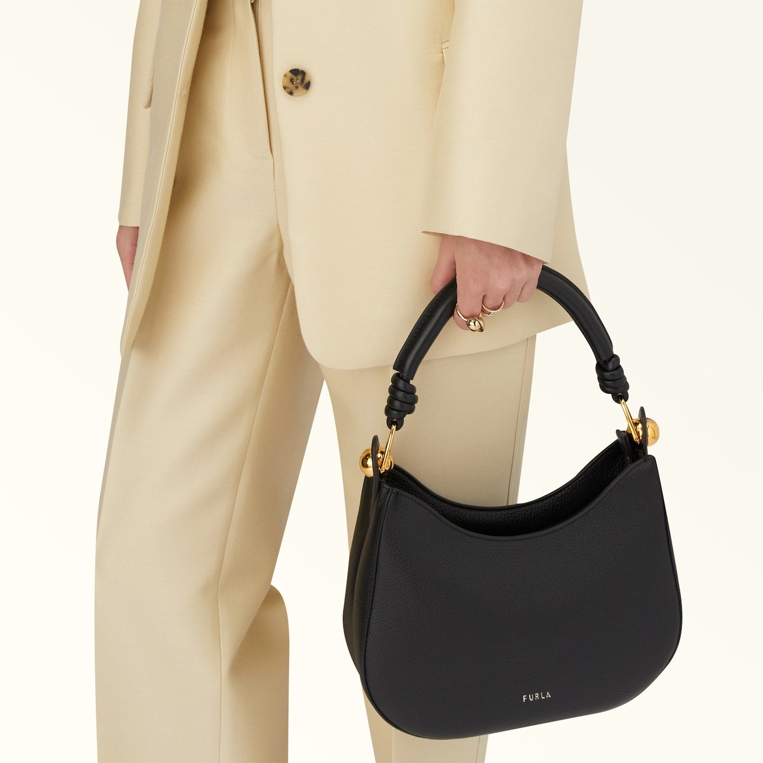 Furla borsa a spalla in pelle "Furla Sfera" Nero WB01489.O6000