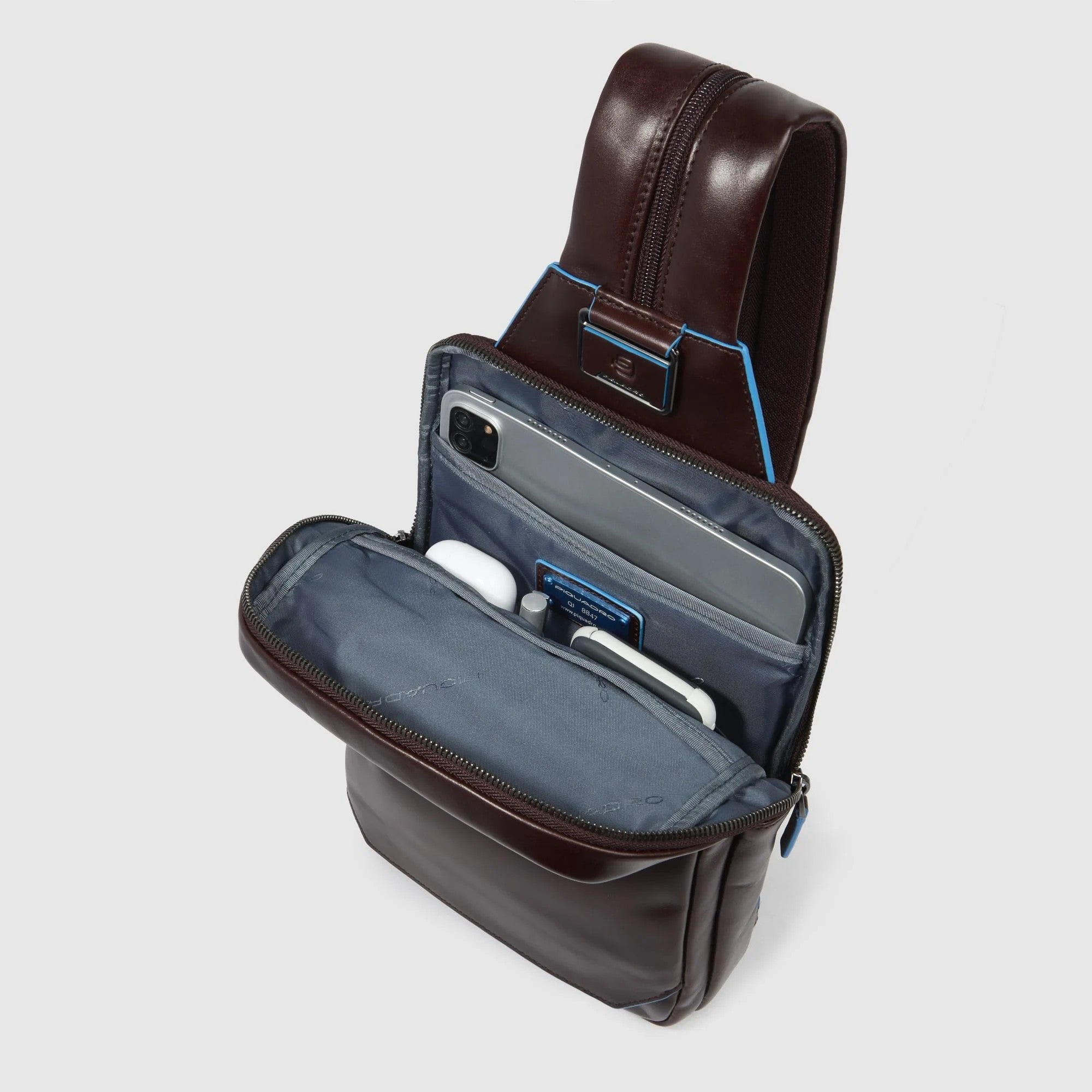 Piquadro monospalla in pelle "Blue Square" Marrone CA6589B2.MO