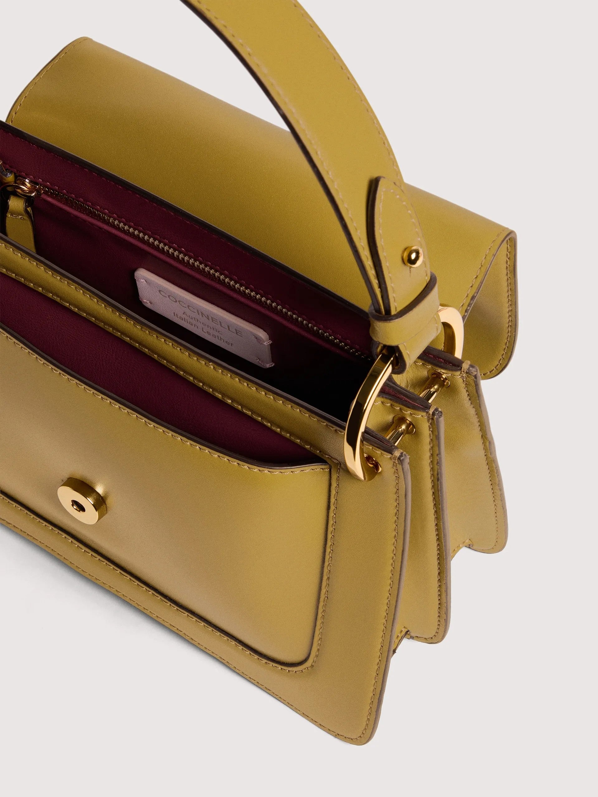 Coccinelle borsa a mano in pelle "C-Me Calf" Verde E1SSK180201.G43 SEAGRASS