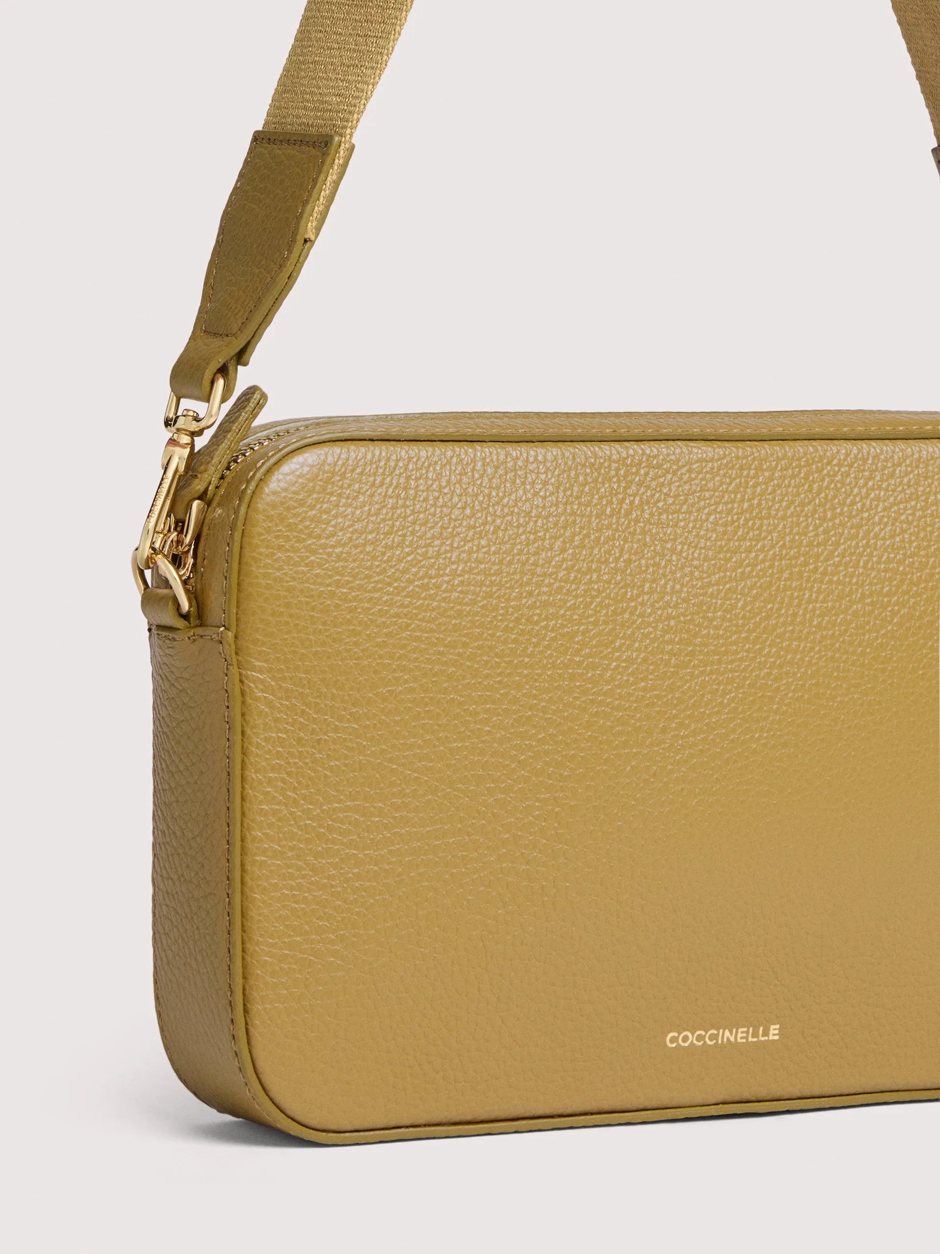 Coccinelle borsa a spalla in pelle "Tebe" Verde E5MN5520101.G43 SEAGRASS