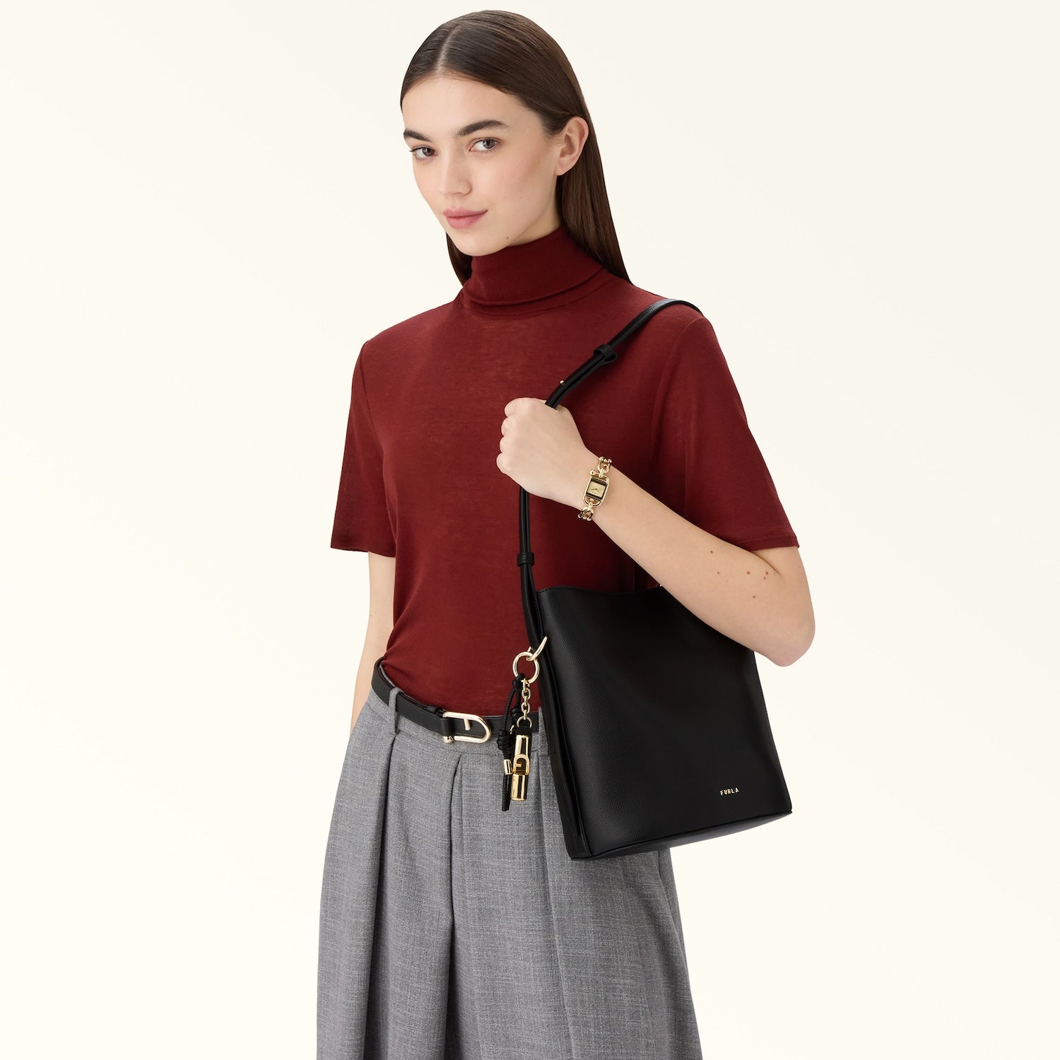 Furla borsa secchiello in pelle "Roxie" Nero WB01875.O6000 NERO