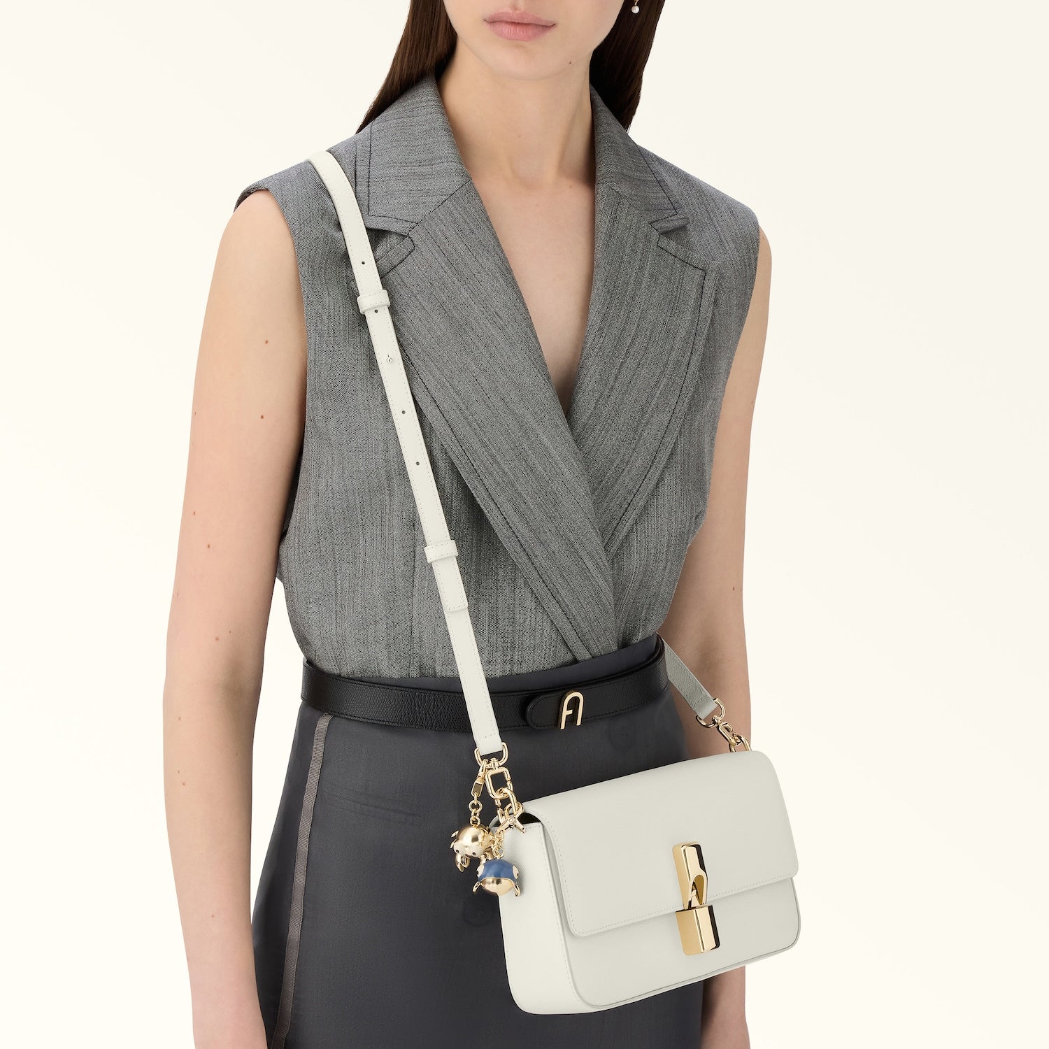 Furla borsa a tracolla in pelle "Iride" Avorio WB01826.PNN00 PANNA