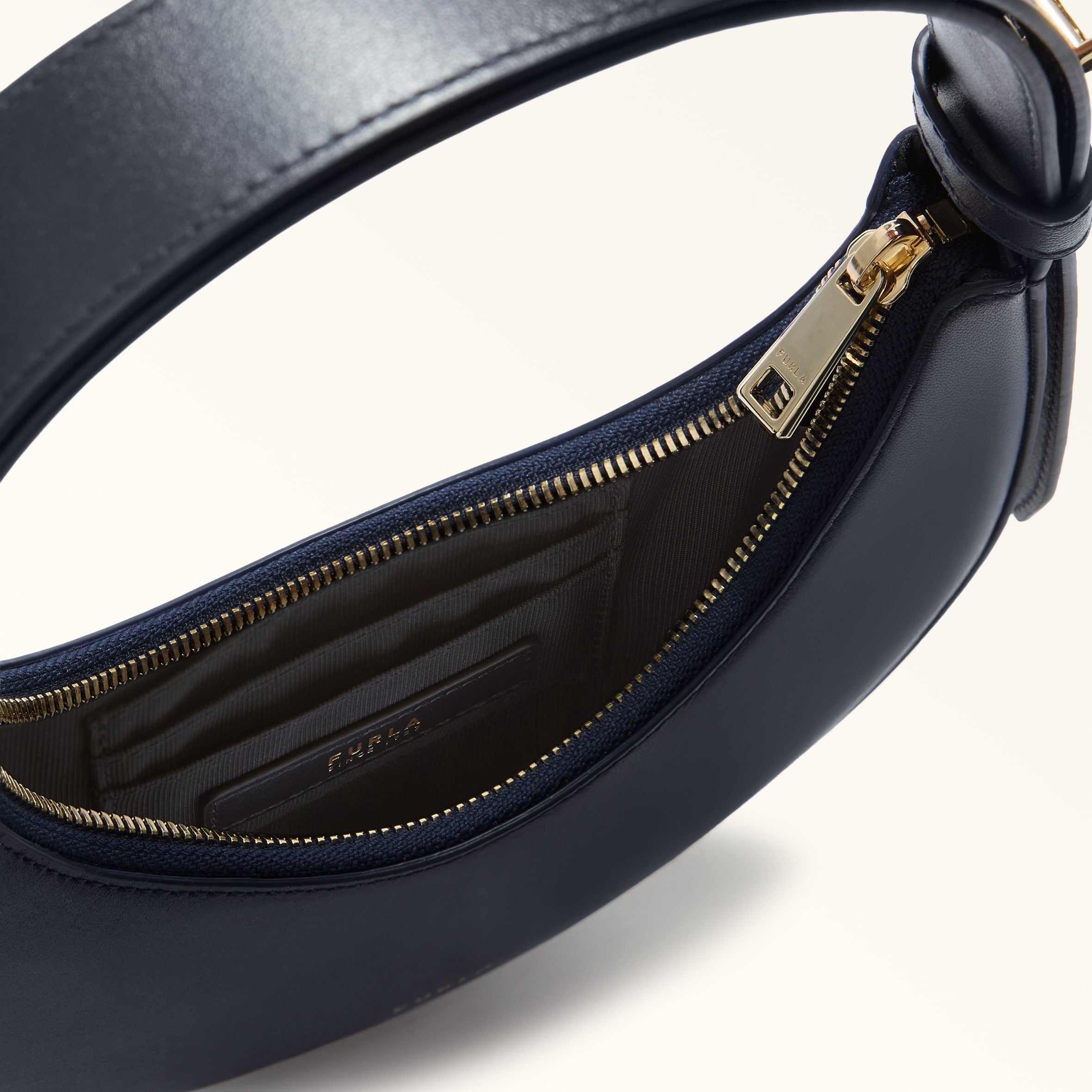 Furla borsa a spalla in pelle "Furla Delizia" Blu WE00649.4852 INK BLUE
