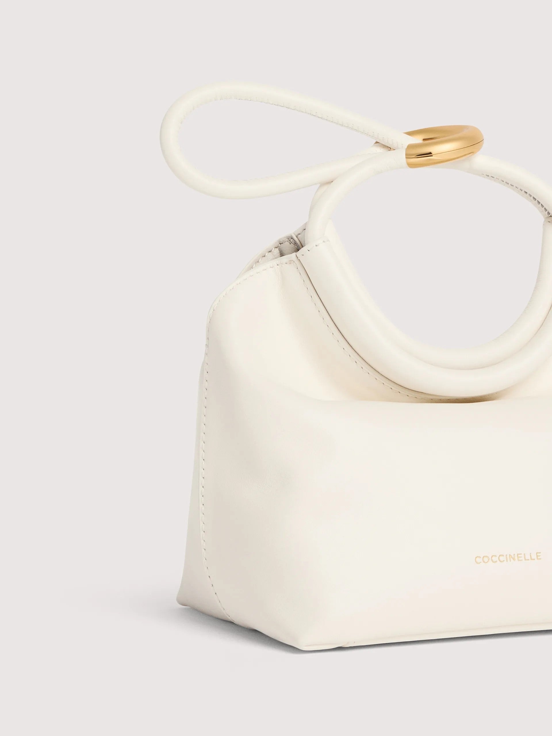 Coccinelle borsa a mano in pelle "Finn Pouch" Bianco E1UAA580101.N17 PEARL