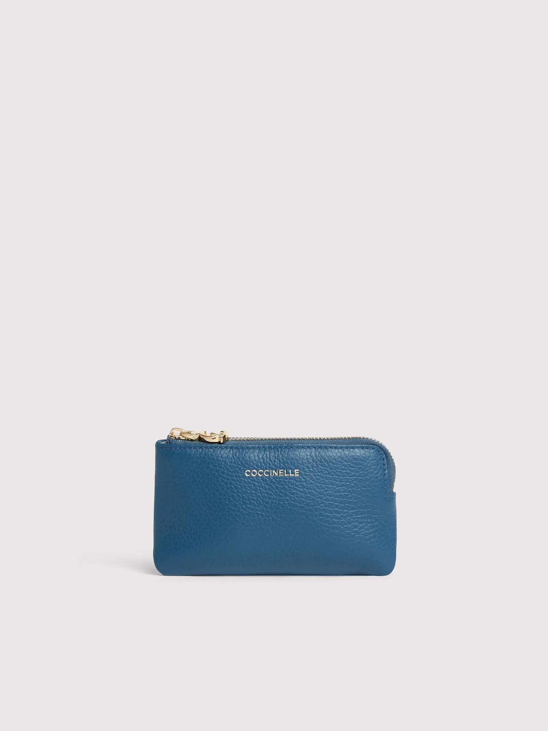 Coccinelle portachiavi a bustina in pelle "C-Me Softy" Azzurro E2TBM193101.B27 DEEP BLUE