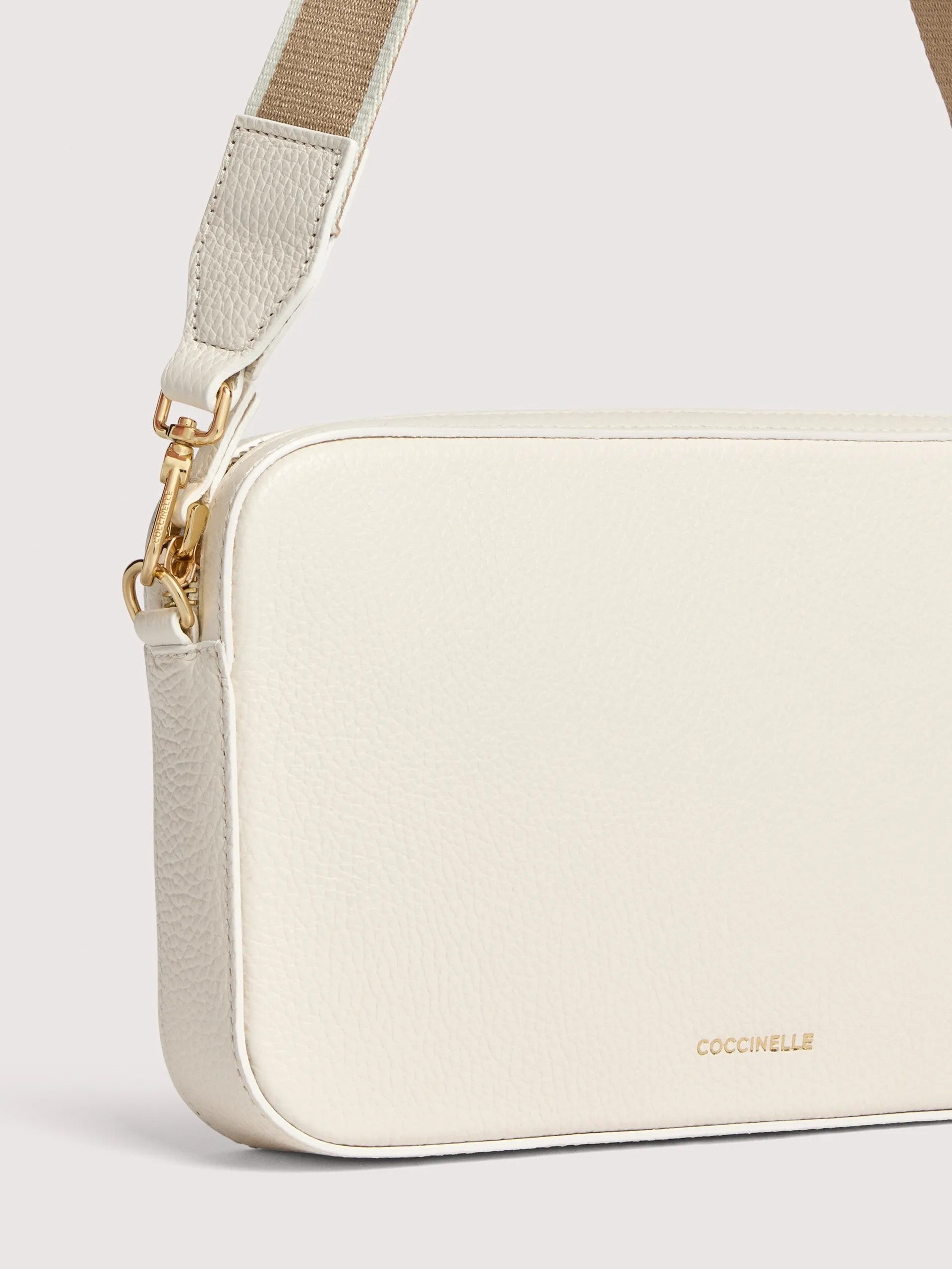 Coccinelle borsa a spalla in pelle "Tebe" Bianco E5MN5520101.N17 PEARL