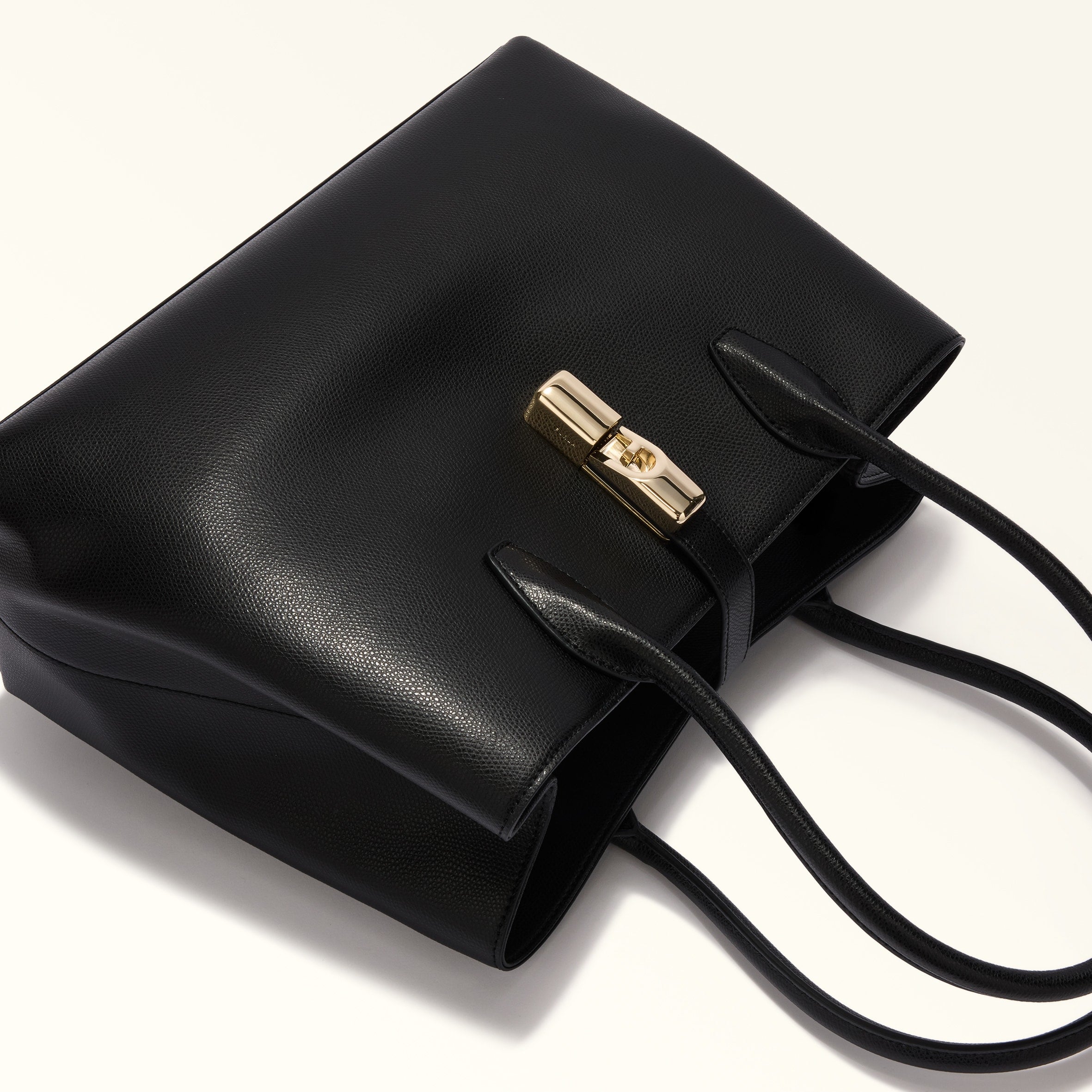 Furla borsa shopping in pelle "Goccia" Nero WB01978.O6000 NERO