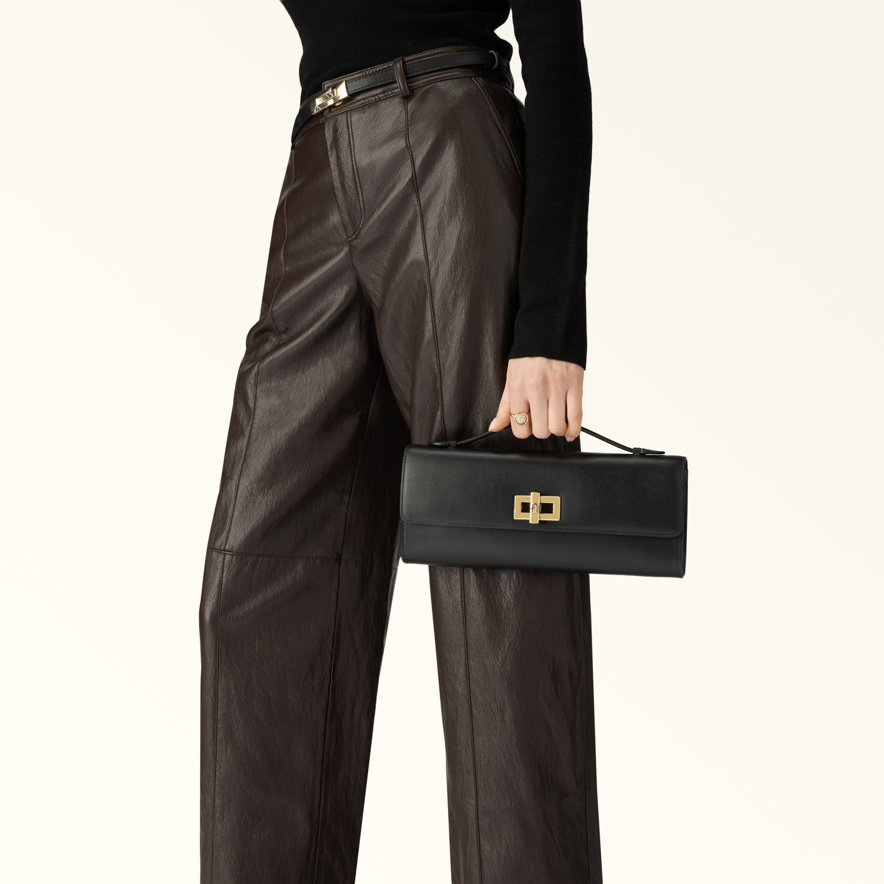 Furla borsa a mano in pelle "Clara" Nero WE00841.O6000 NERO
