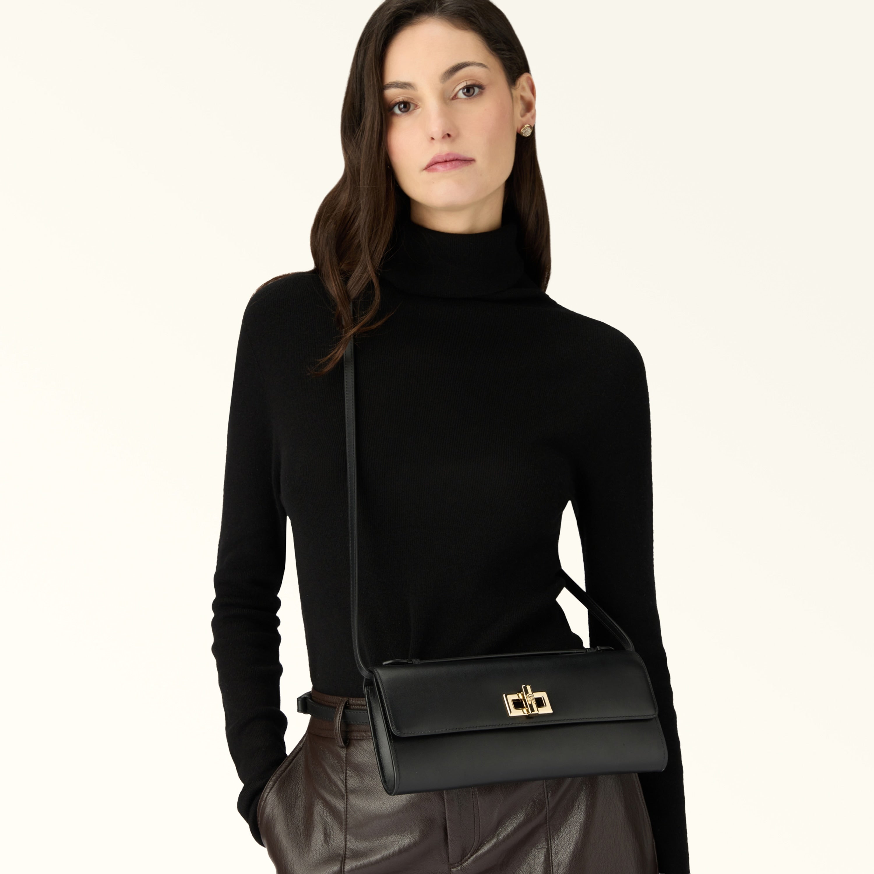 Furla borsa a mano in pelle "Clara" Nero WE00841.O6000 NERO