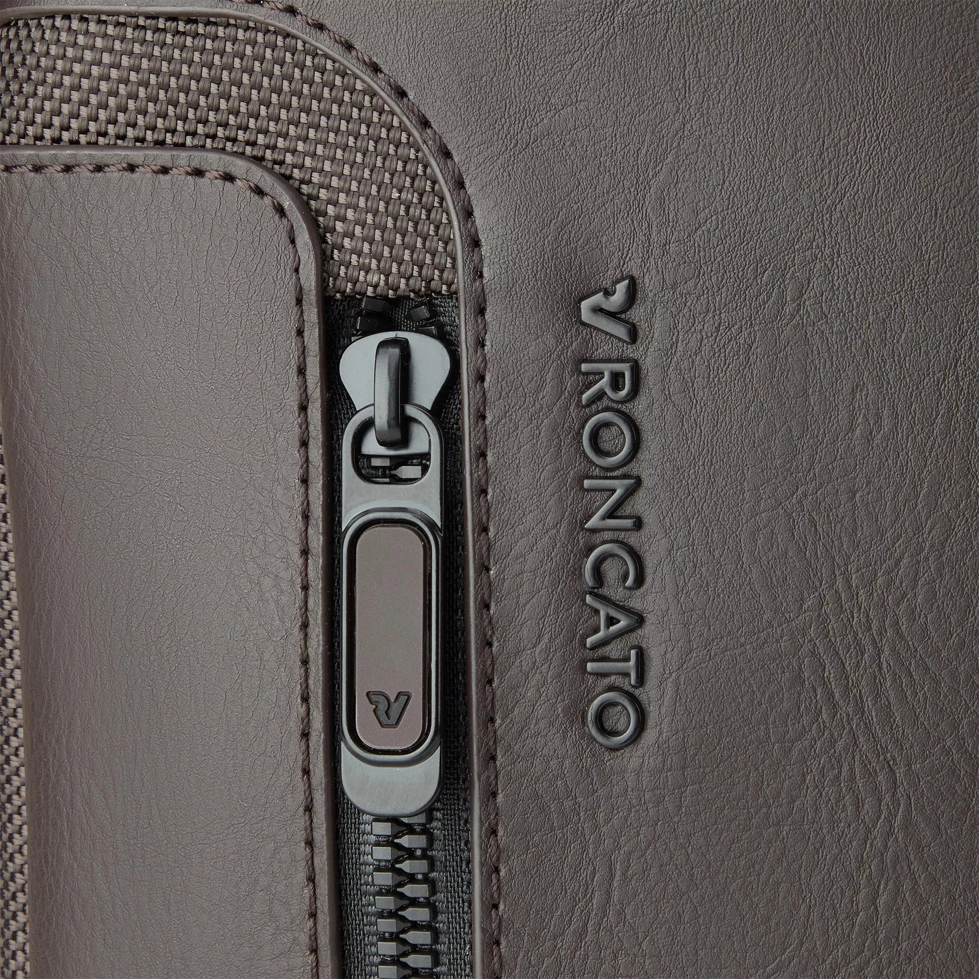 Roncato borsello in tessuto ed ecopelle "Panama 4 Marrone 400892.84 MOKA