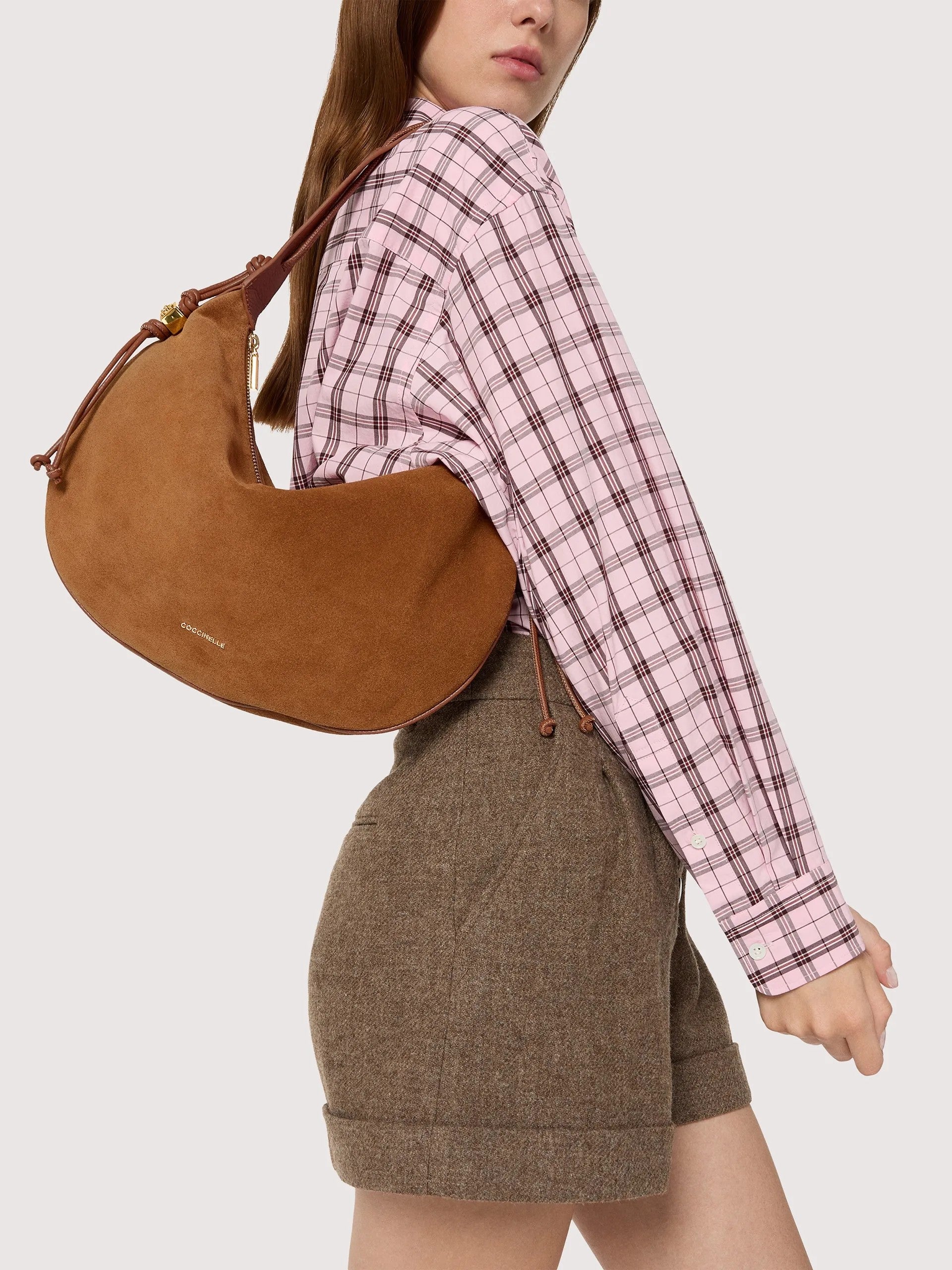 Coccinelle borsa a spalla in camoscio "Thess" Cuoio E1VCB130201.W11 COGNAC