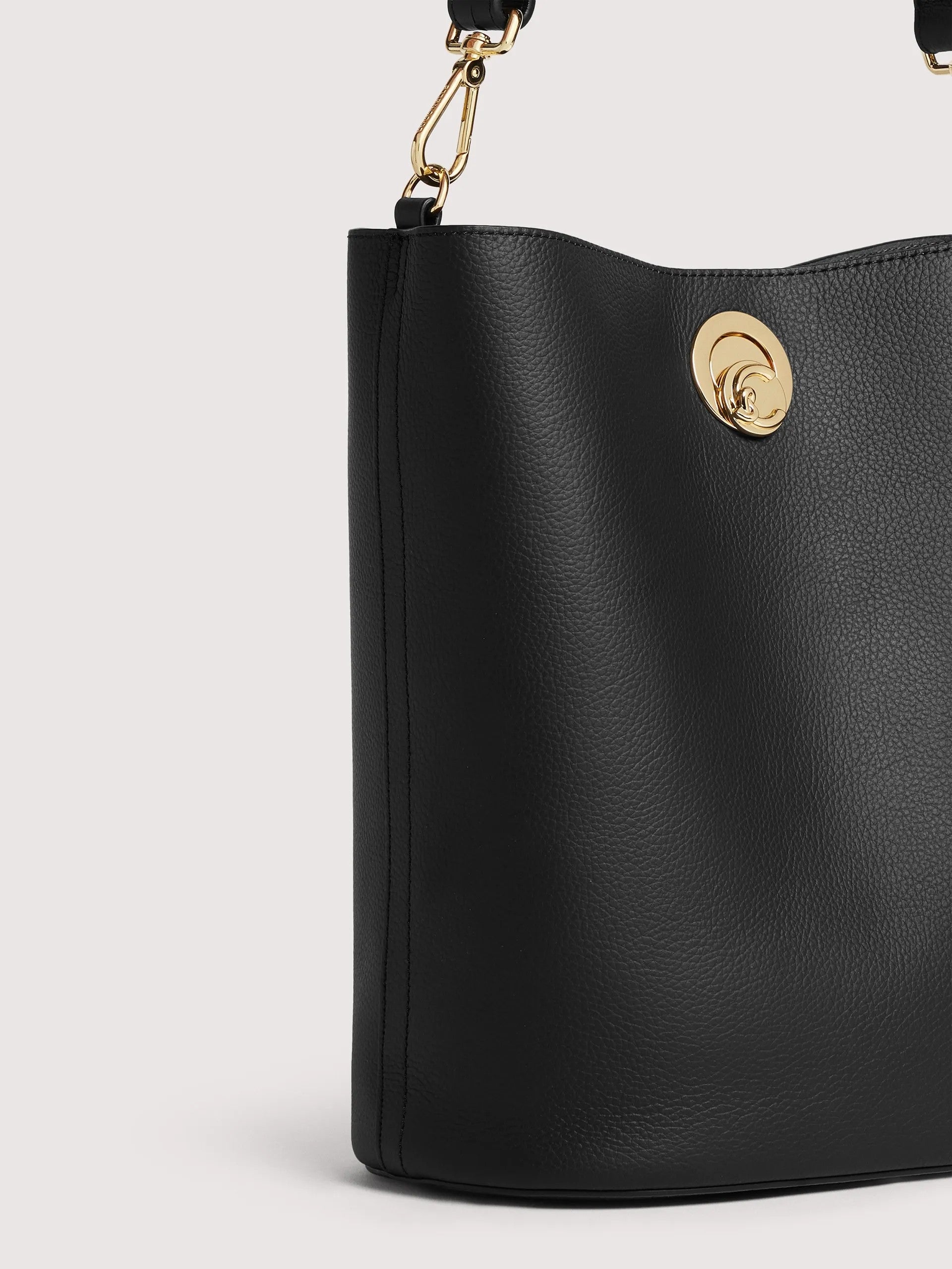Coccinelle borsa secchiello in pelle "Nikla" Nero E1TOA230101.613 NOIR/COGNAC