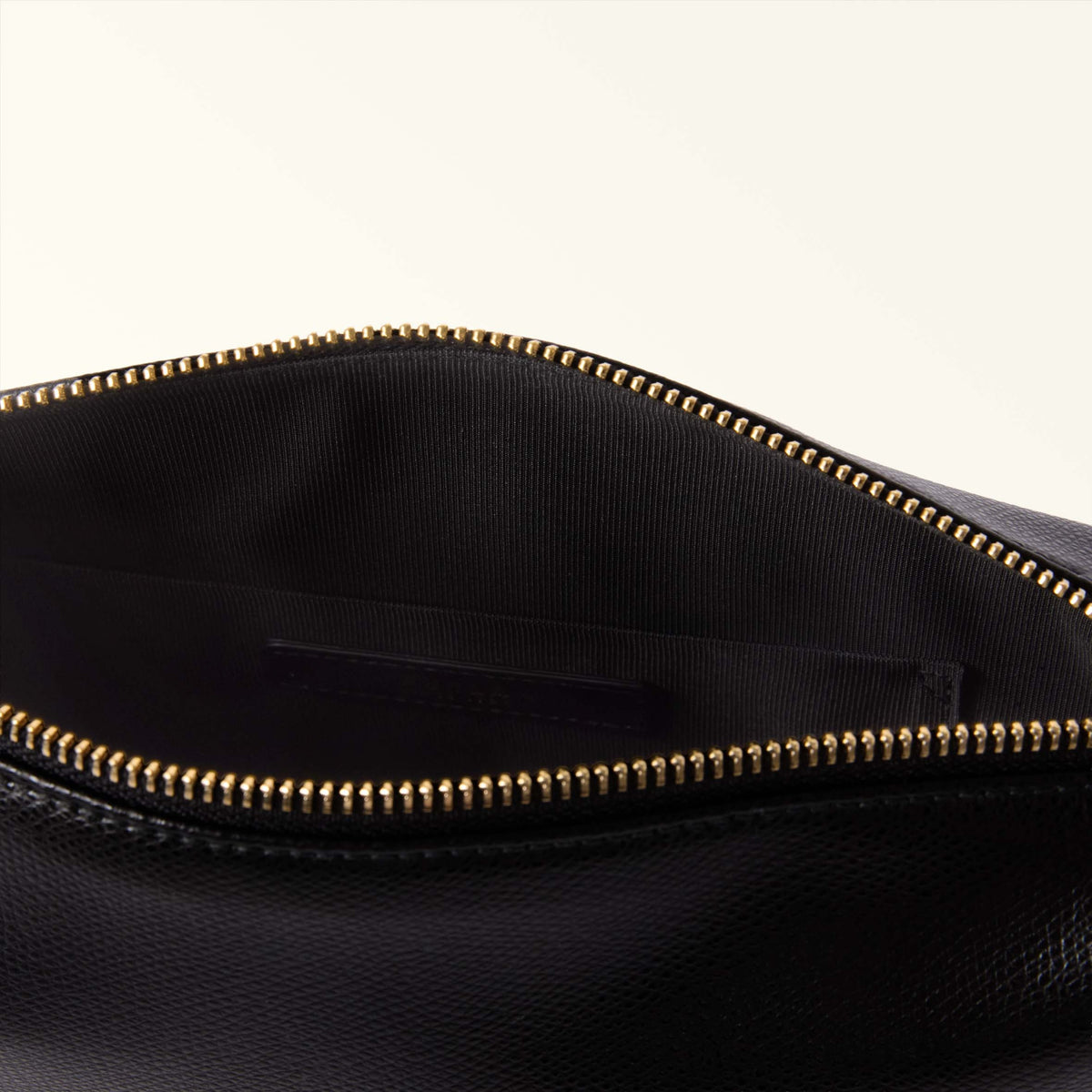 Furla borsa a mano in pelle "Tonie" Nero WE00877.O6000 NERO