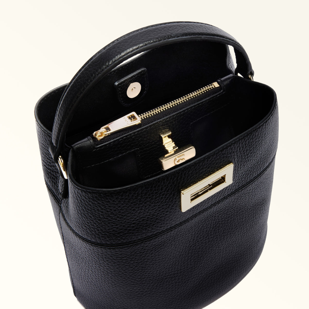 Furla borsa secchiello in pelle "Amelia" Nero WE00879.O6000 NERO